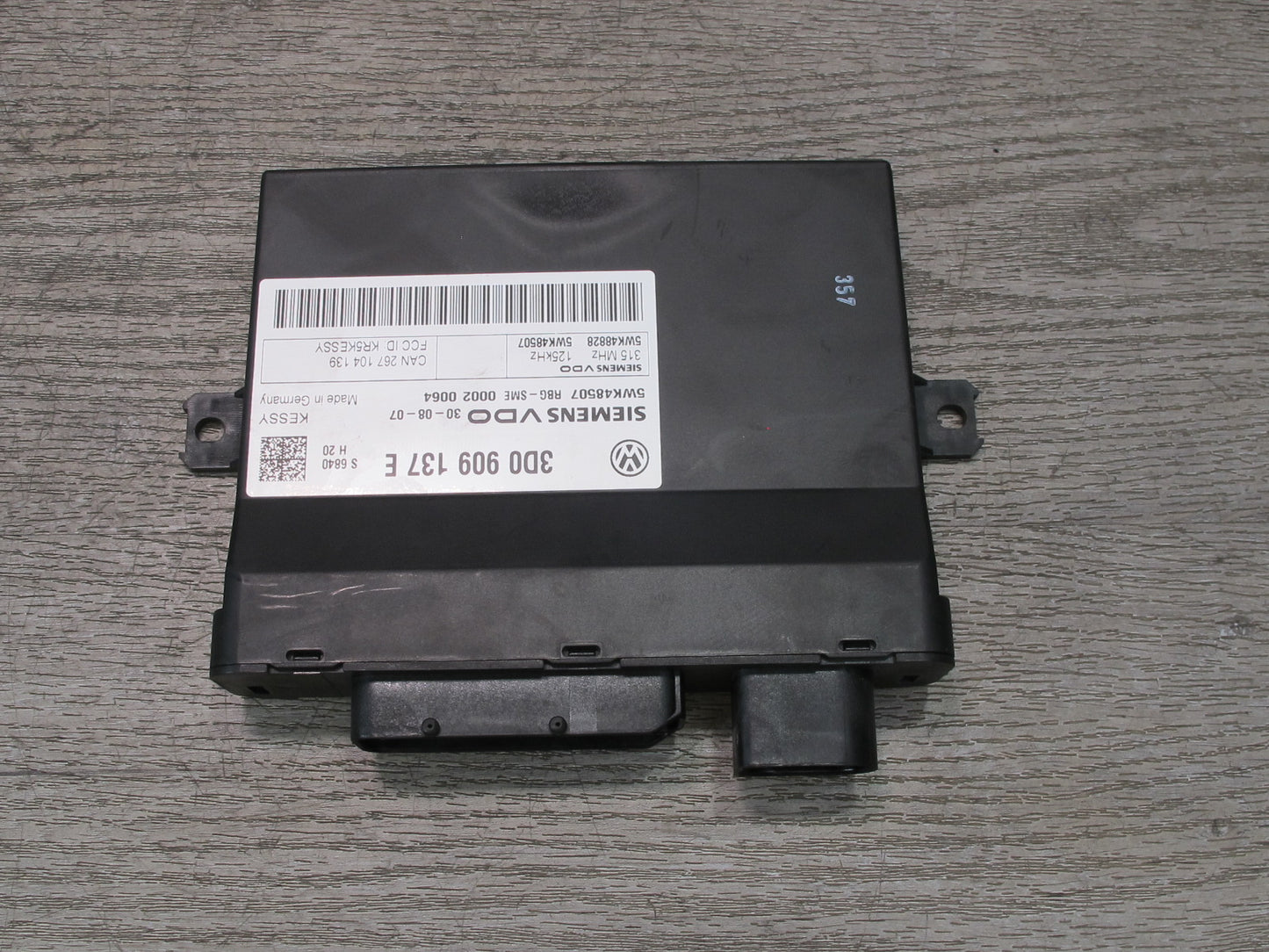 2008-2010 Porsche Cayenne 957 Keyless Entry Control Module 3D0909137E