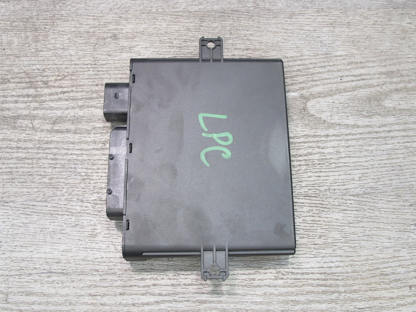 2008-2010 Porsche Cayenne 957 Keyless Entry Control Module 3D0909137E