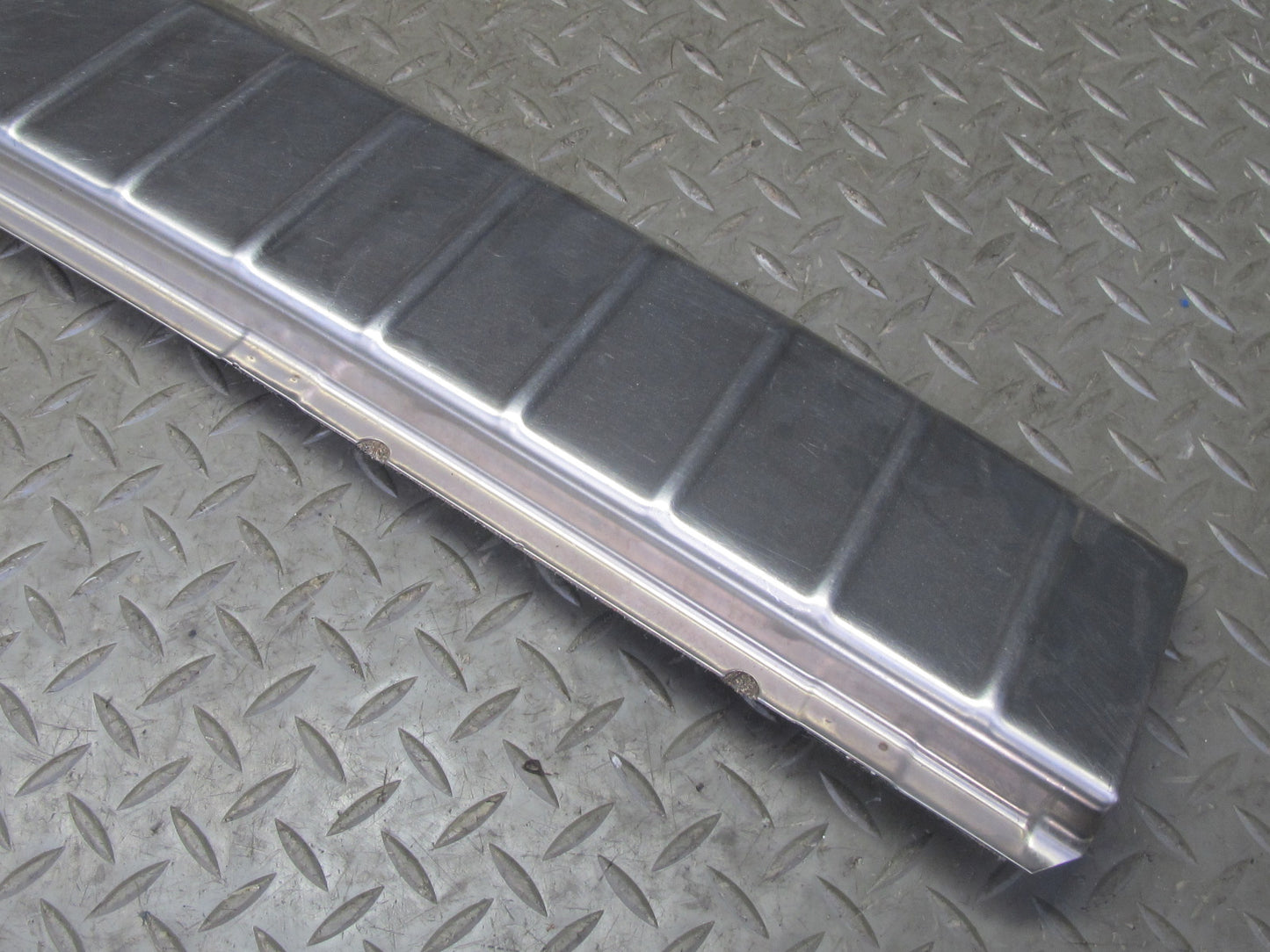2008-2010 Porsche Cayenne 957 Rear Trunk Tailgate  Scuff Loading Sill Plate