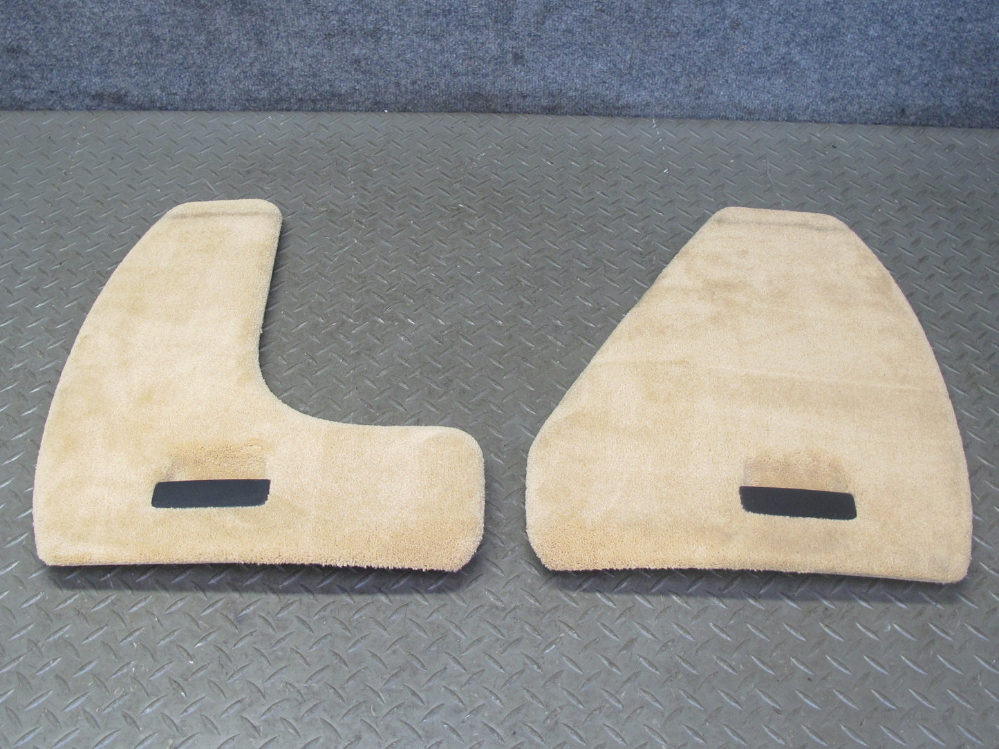 03-10 Porsche Cayenne 957 Rear Trunk Side Carpet Trim Panel Sand Beige Set