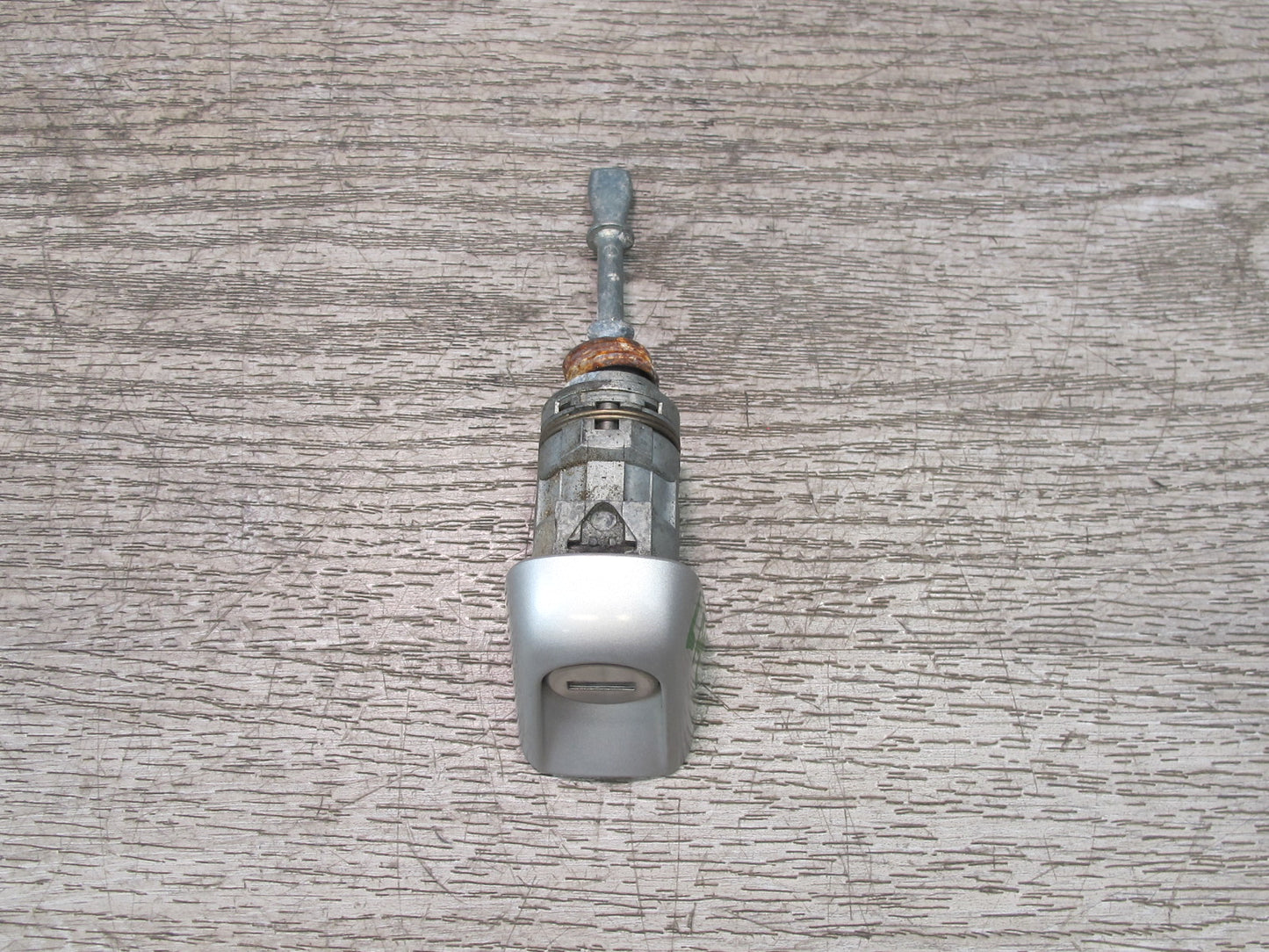 2008-2010 Porsche Cayenne 957 Front Left Door Lock Cylinder