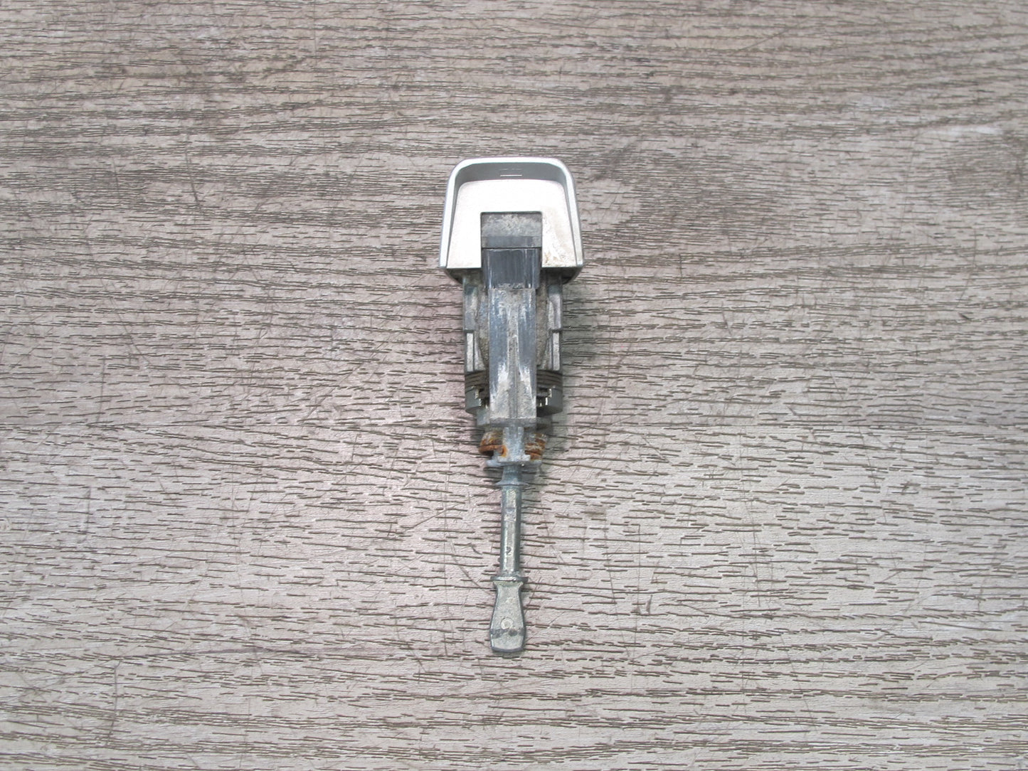 2008-2010 Porsche Cayenne 957 Front Left Door Lock Cylinder