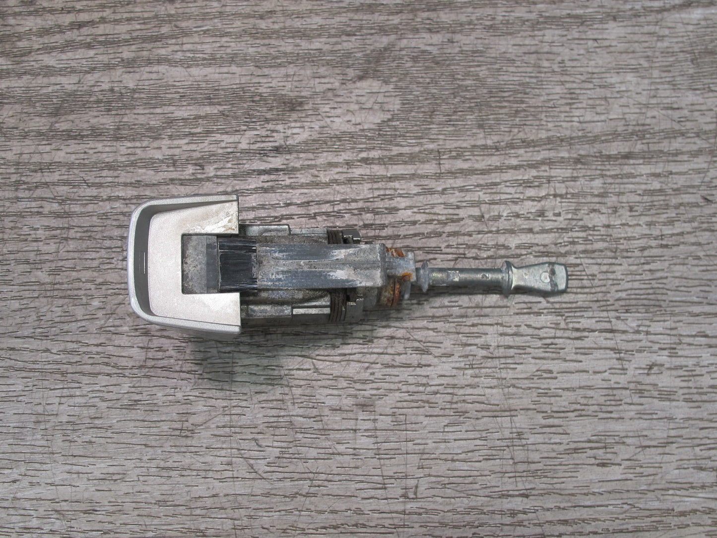 2008-2010 Porsche Cayenne 957 Front Left Door Lock Cylinder