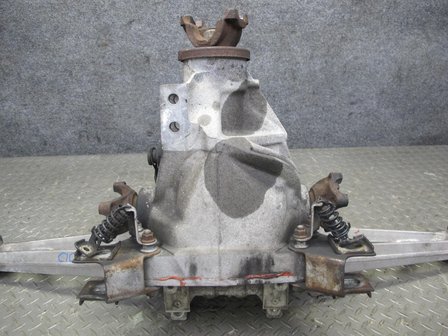 88-96 Chevrolet Corvette C4 A/T Dana 36 Rear Differential Carrier 2.59 Ratio OEM