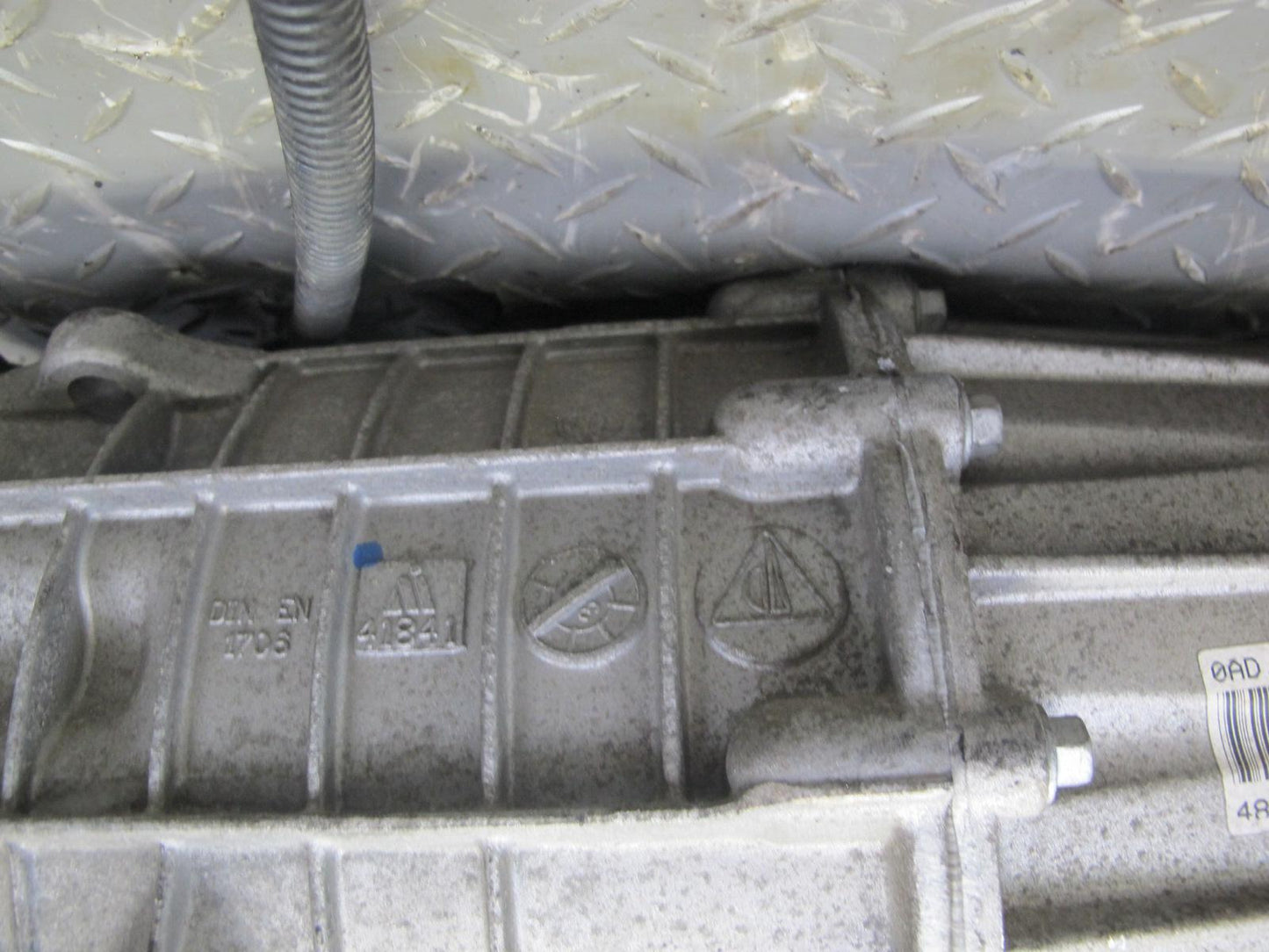 2008-2010 Porsche Cayenne 957 Turbo A/T Transfer Case Box 0AD341041H 159k Miles