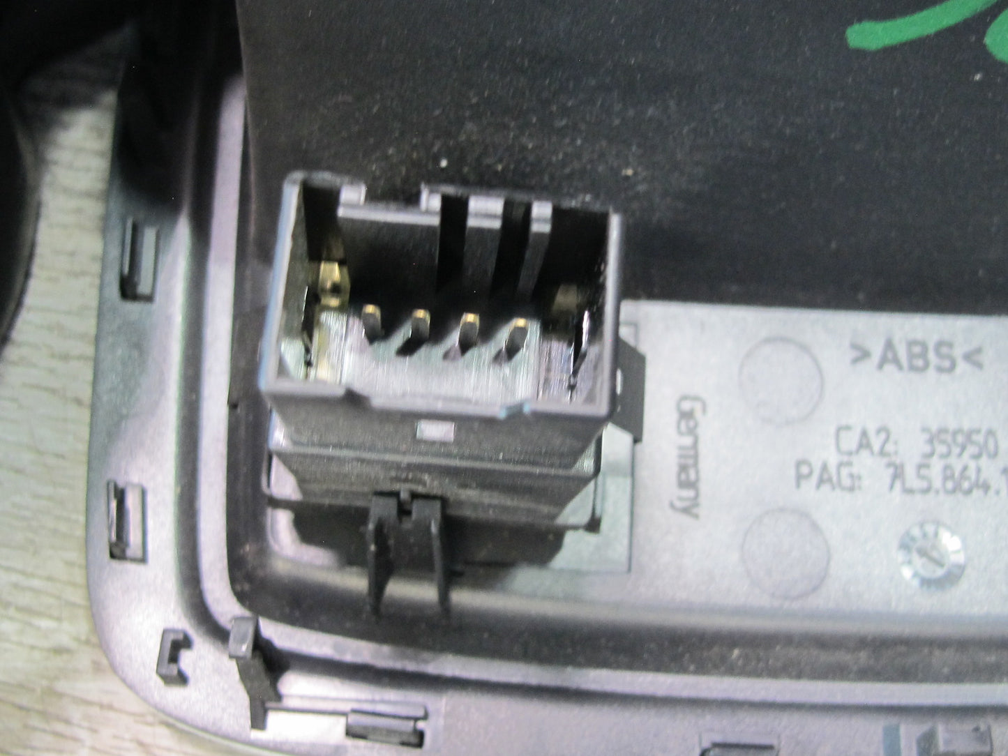 2003-2010 Porsche Cayenne 957 Rear Center Console Heated Seat Switch Tray Trim