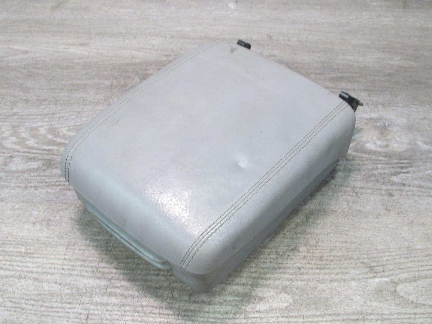 2003-2010 Porsche Cayenne 955 Center Console Leather Armrest Lid