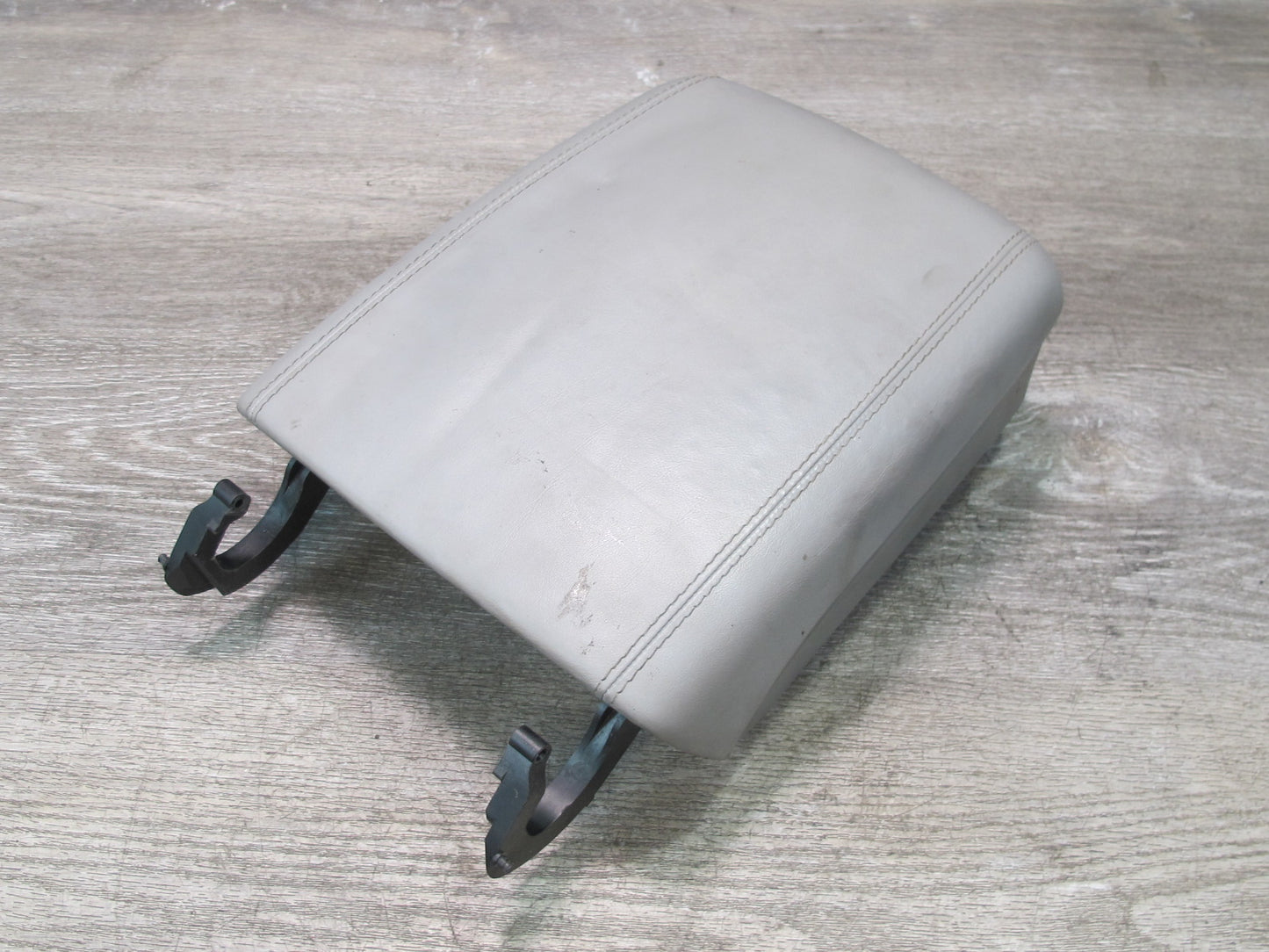 2003-2010 Porsche Cayenne 955 Center Console Leather Armrest Lid