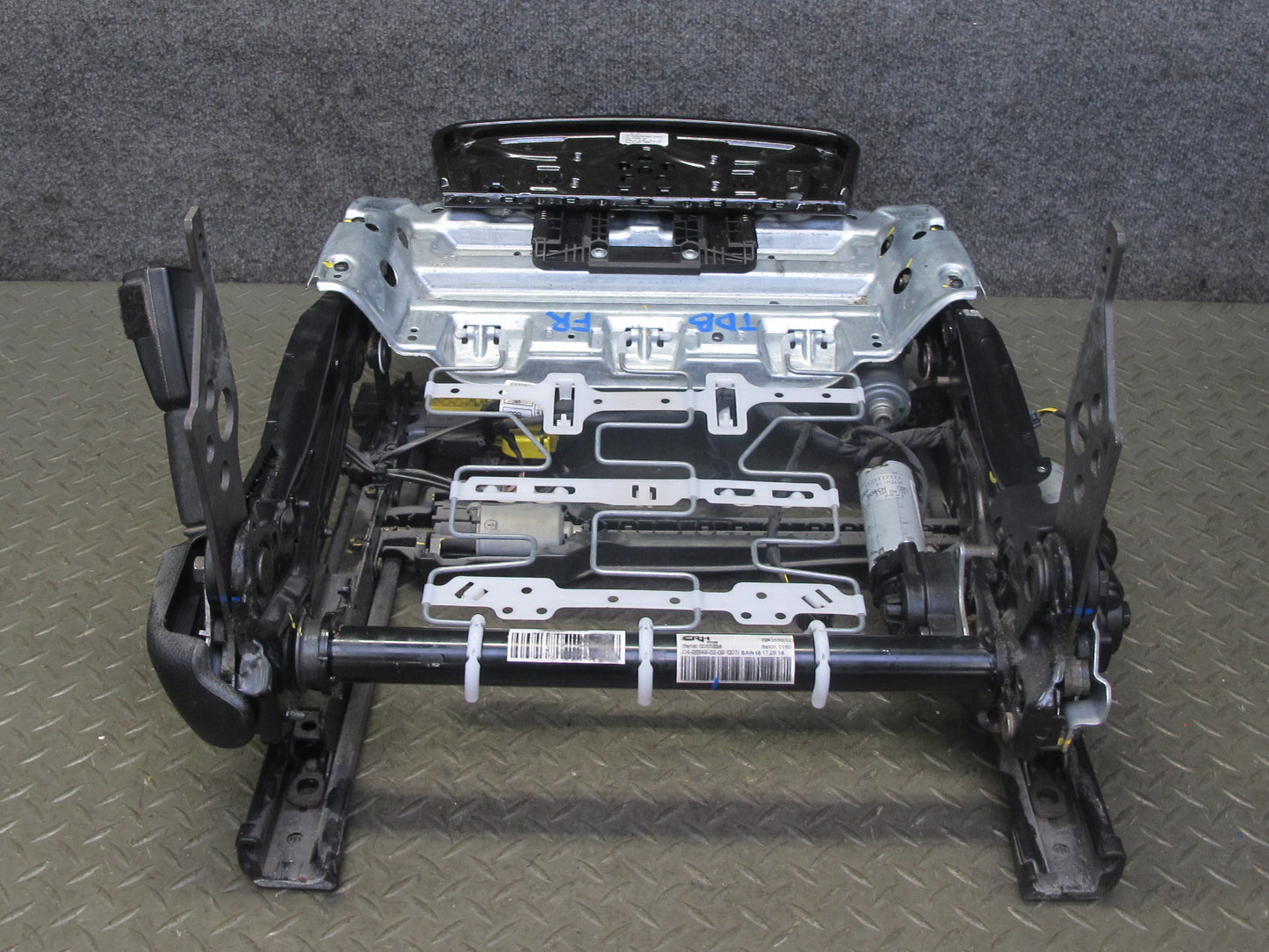 12-16 BMW F30 F31 335ix 3-SERIES Front Right Seat Lower Frame Rail Track OEM