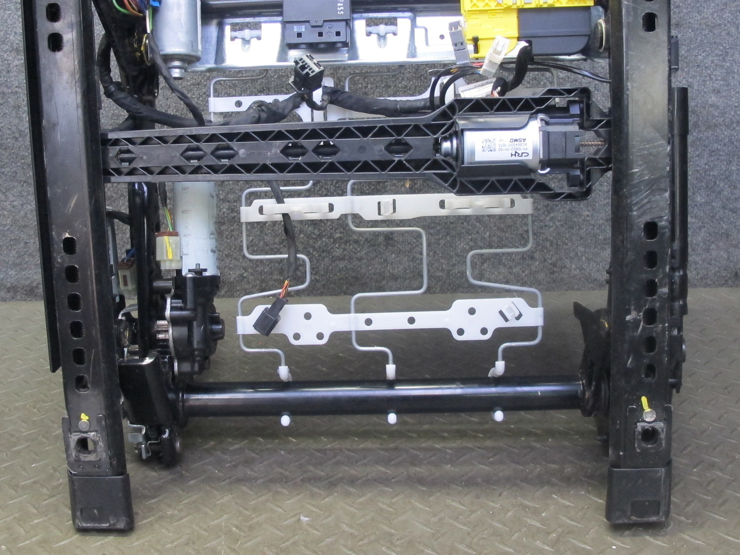12-16 BMW F30 F31 335ix 3-SERIES Front Right Seat Lower Frame Rail Track OEM