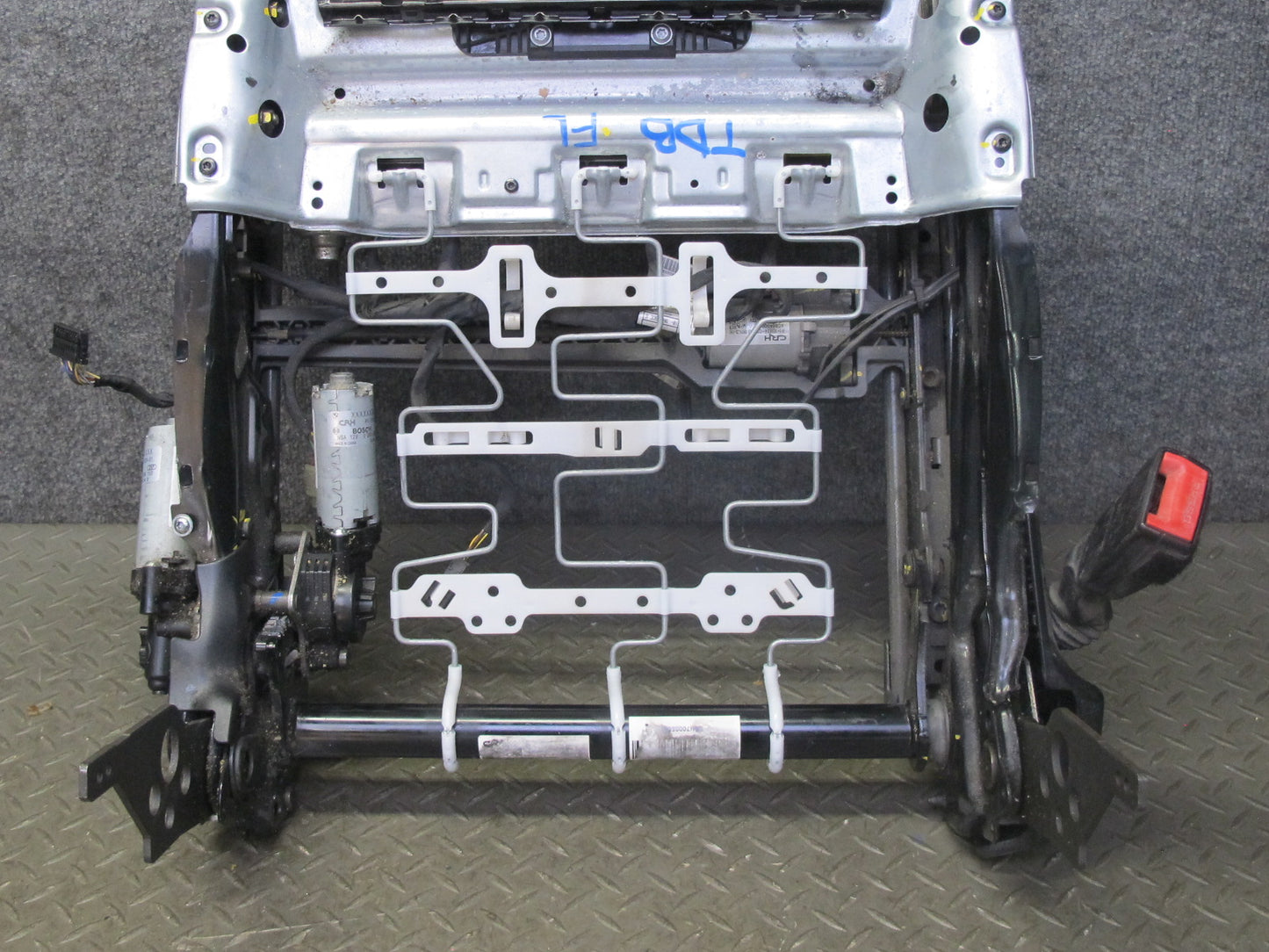 12-16 BMW F30 F31 335ix 3-SERIES Front Left Seat Lower Frame Rail Track OEM
