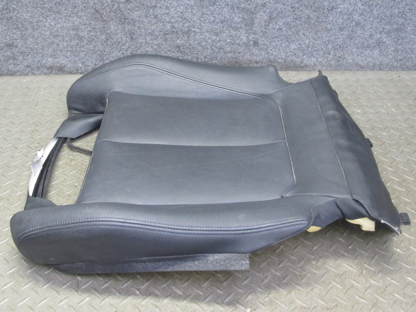 12-18 BMW F30 F34 335ix Front Right Sport Seat Lower Leather Cushion Black OEM