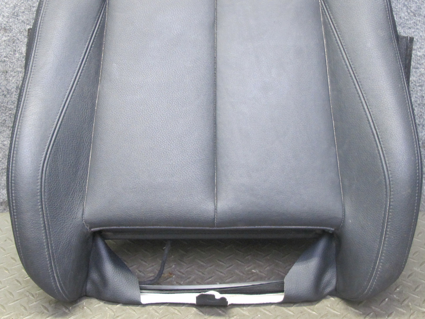 12-18 BMW F30 F34 335ix Front Right Sport Seat Lower Leather Cushion Black OEM