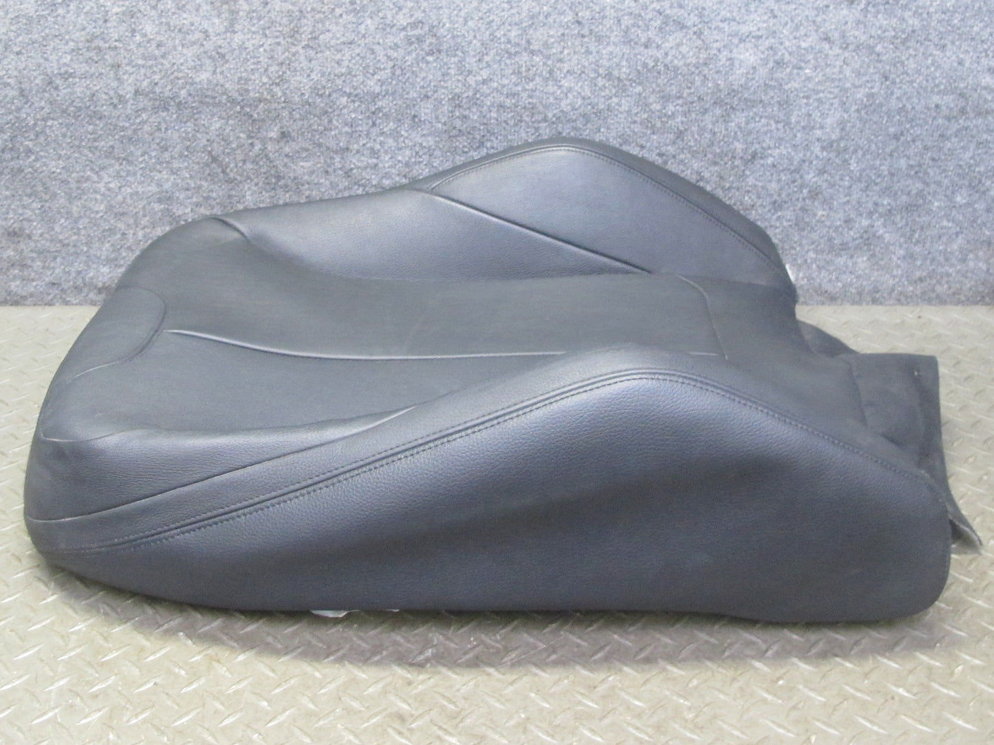 12-18 BMW F30 F34 335i Front Right Sport Seat Upper Leather Cushion Backrest OEM