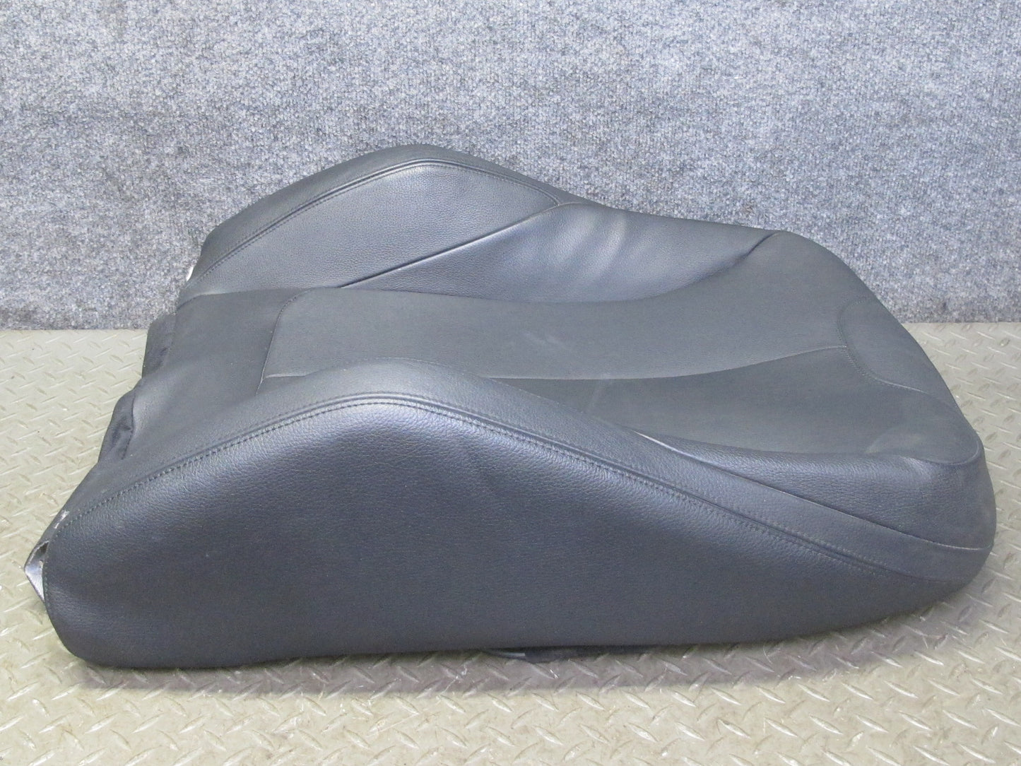 12-18 BMW F30 F34 335i Front Right Sport Seat Upper Leather Cushion Backrest OEM