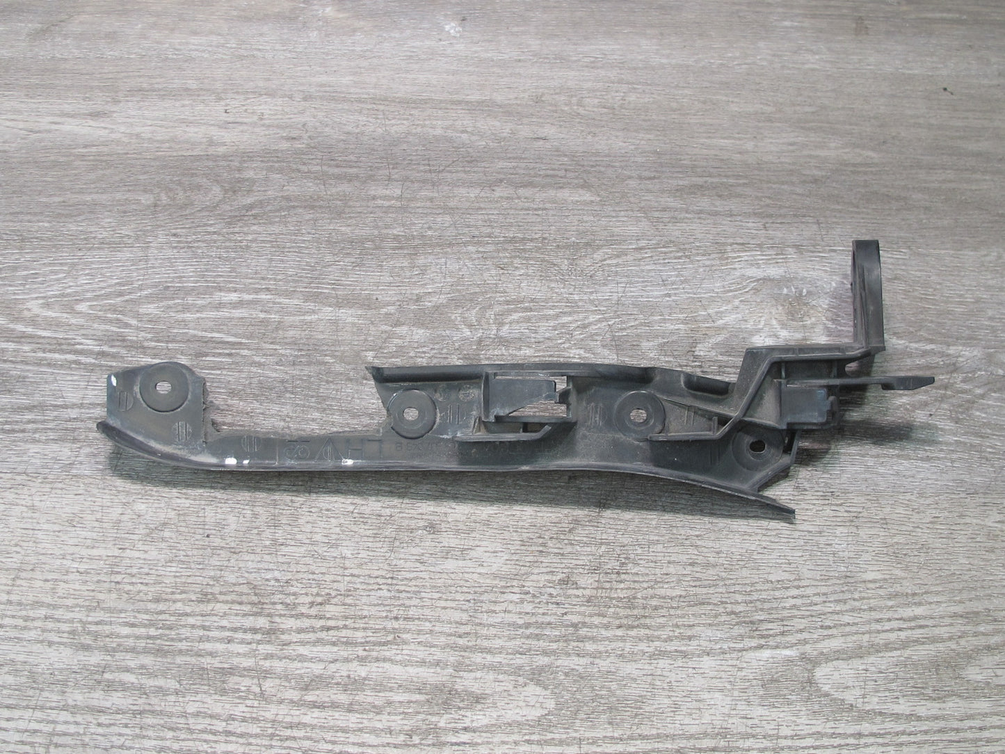 2008-2010 Porsche Cayenne 957 Front Bumper Mount Bracket Support Set of 2