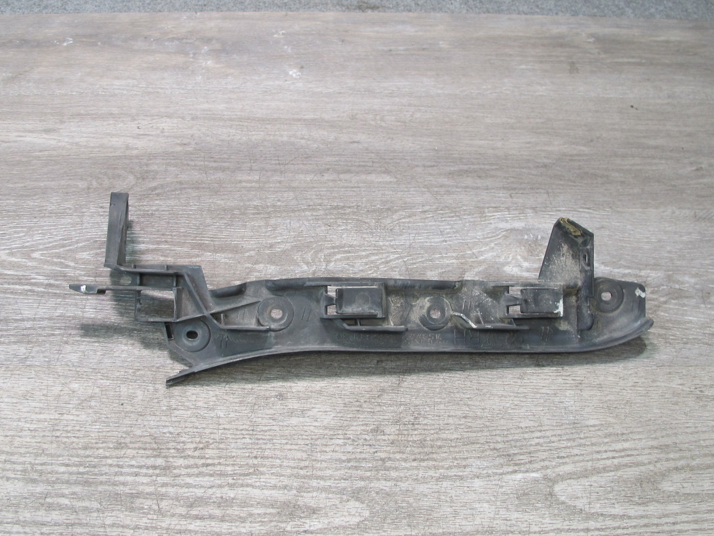 2008-2010 Porsche Cayenne 957 Front Bumper Mount Bracket Support Set of 2