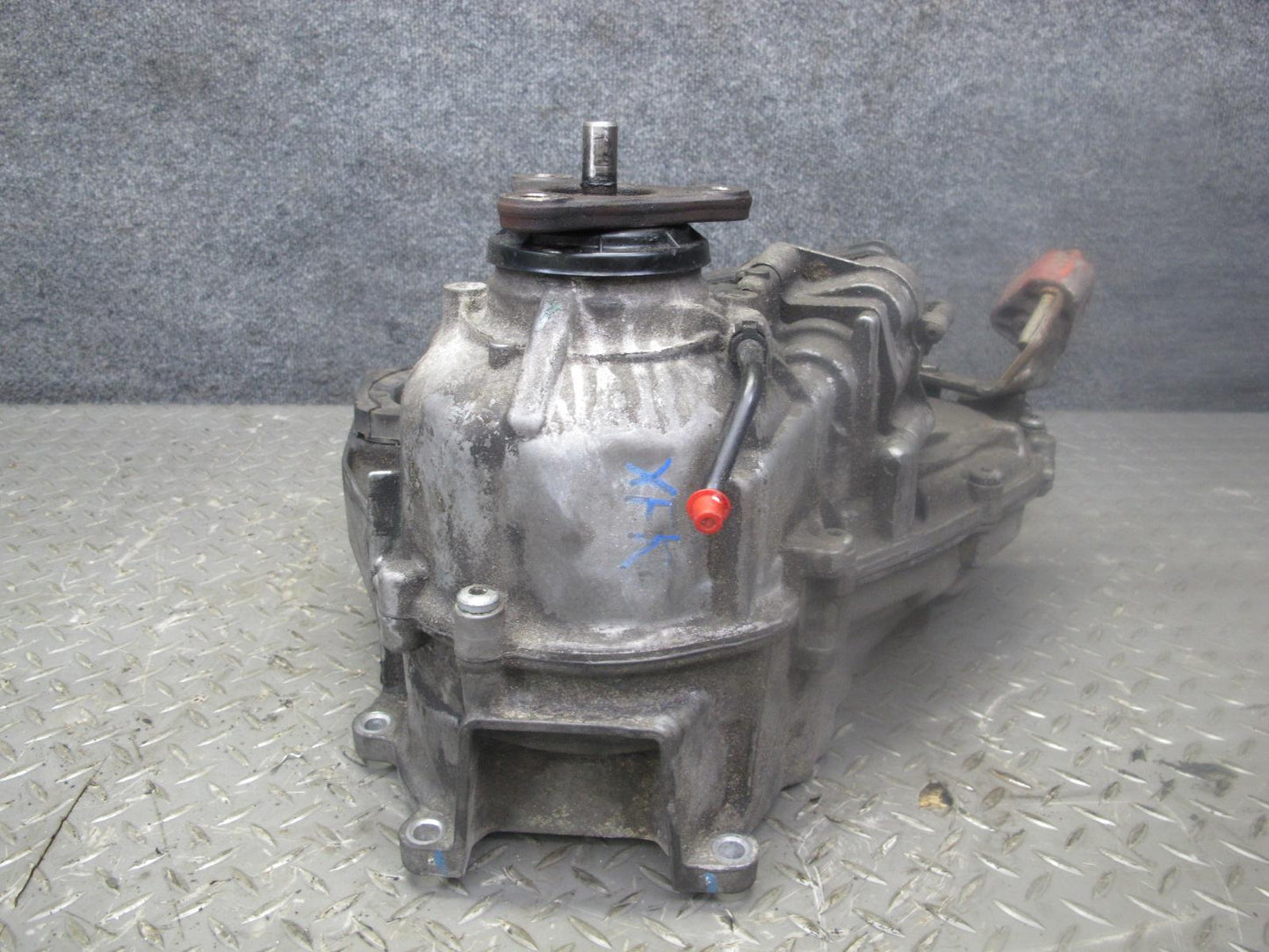 2014-2018 BMW F15 X5 AWD ATC45L Transfer Case w Motor