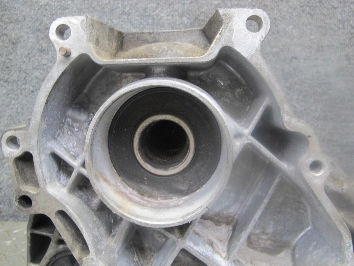 2014-2018 BMW F15 X5 AWD ATC45L Transfer Case w Motor