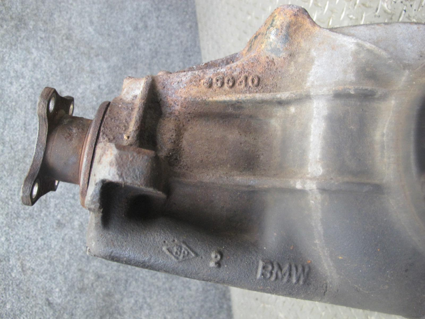 87-88 BMW E30 325i A/T Rear Differential Carrier LSD 3.73 Ratio 145K Miles OEM