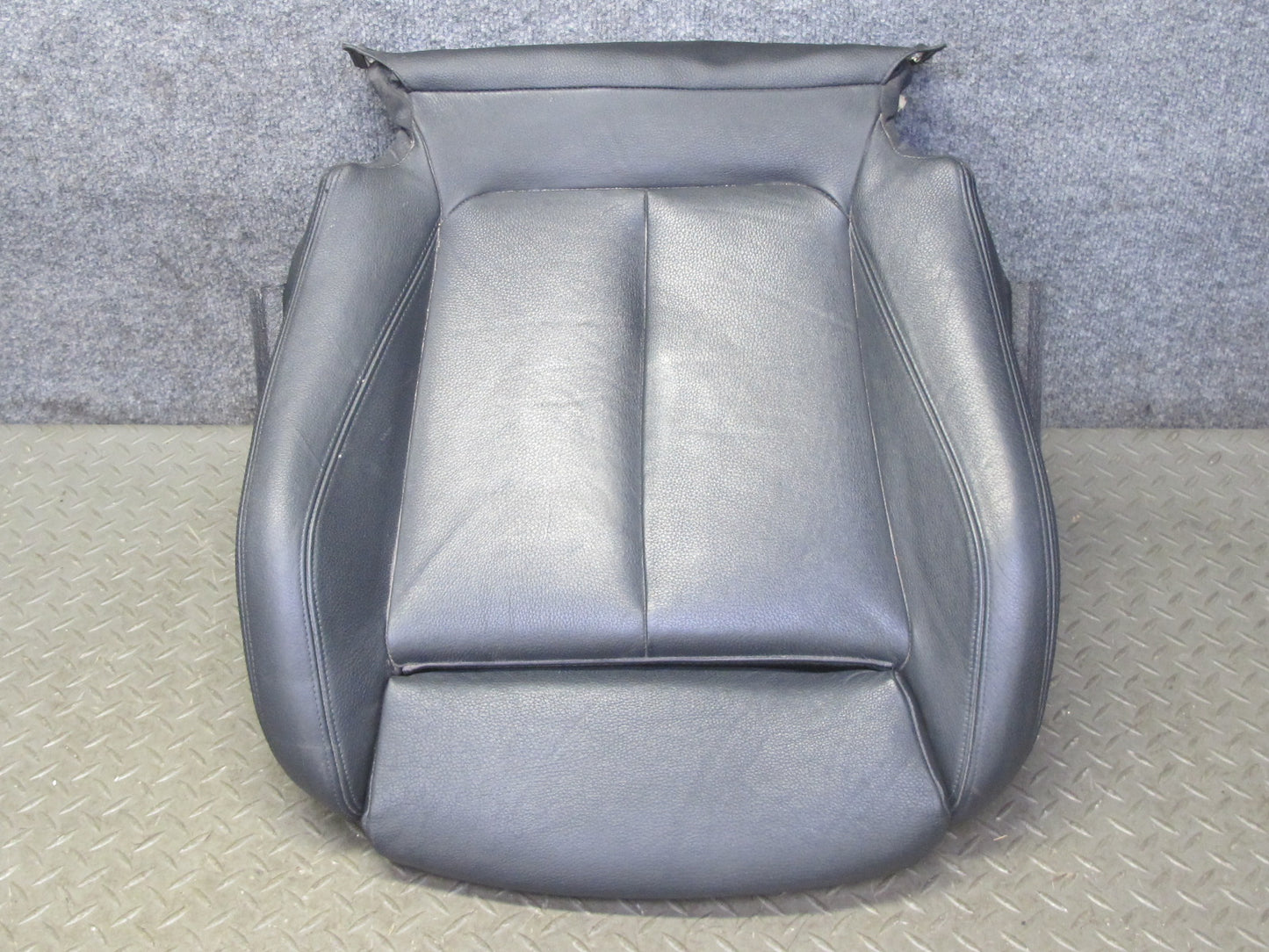 12-18 BMW F30 F31 F34 335i Front Left Sport Seat Lower Leather Cushion Black OEM
