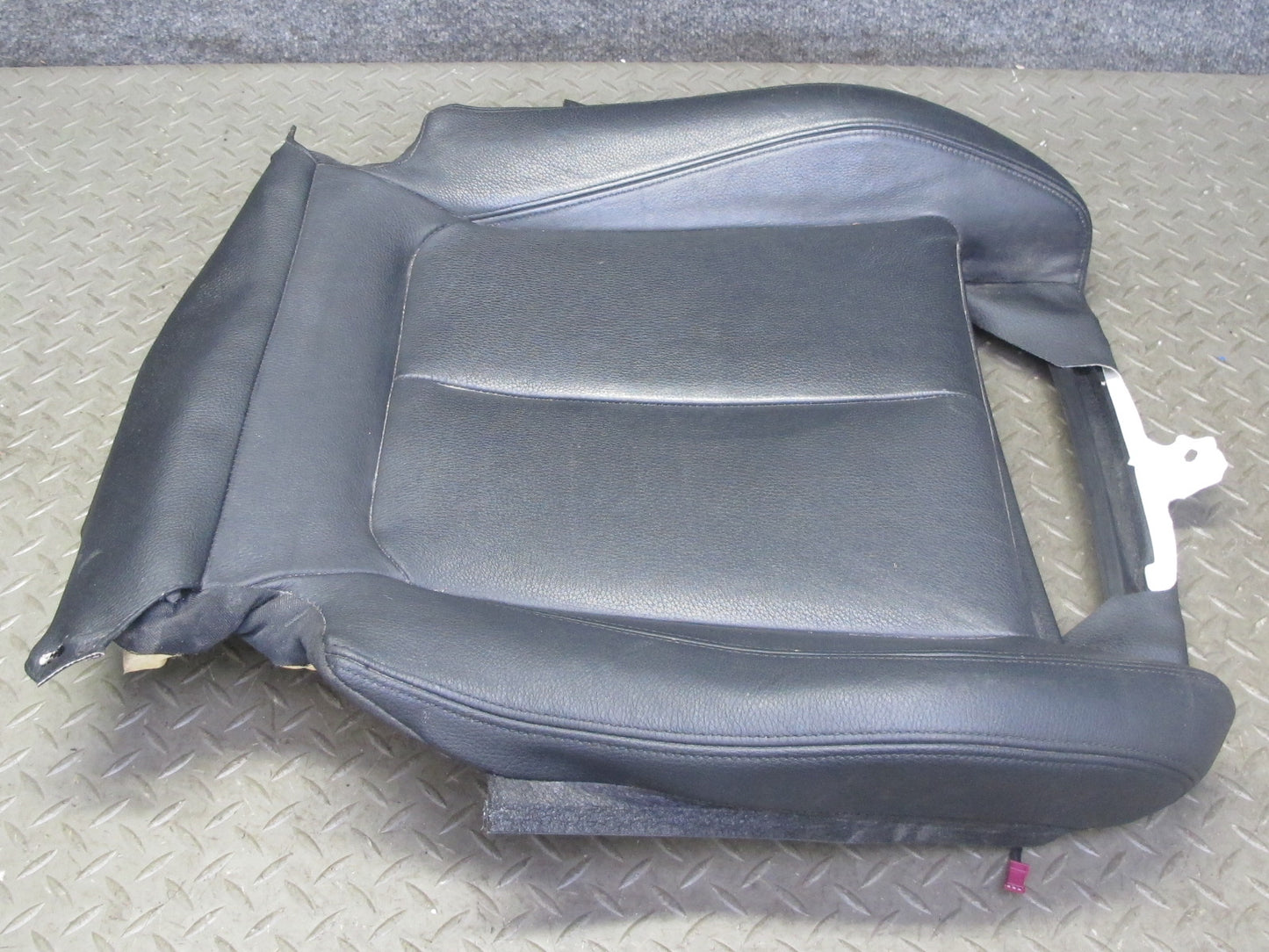 12-18 BMW F30 F31 F34 335i Front Left Sport Seat Lower Leather Cushion Black OEM