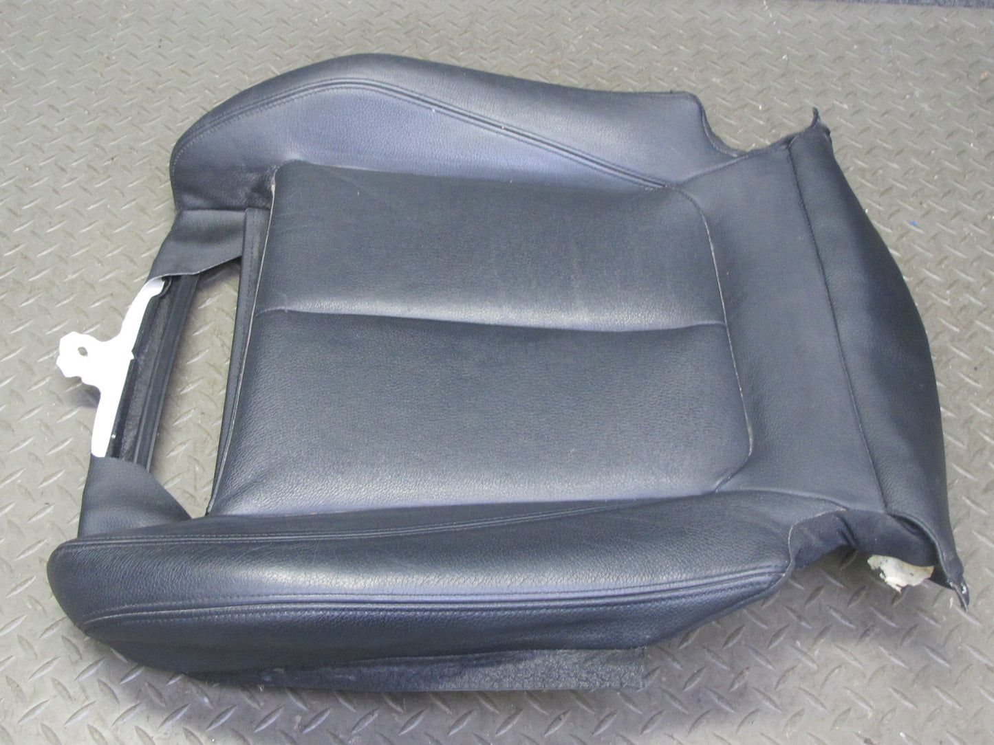 12-18 BMW F30 F31 F34 335i Front Left Sport Seat Lower Leather Cushion Black OEM
