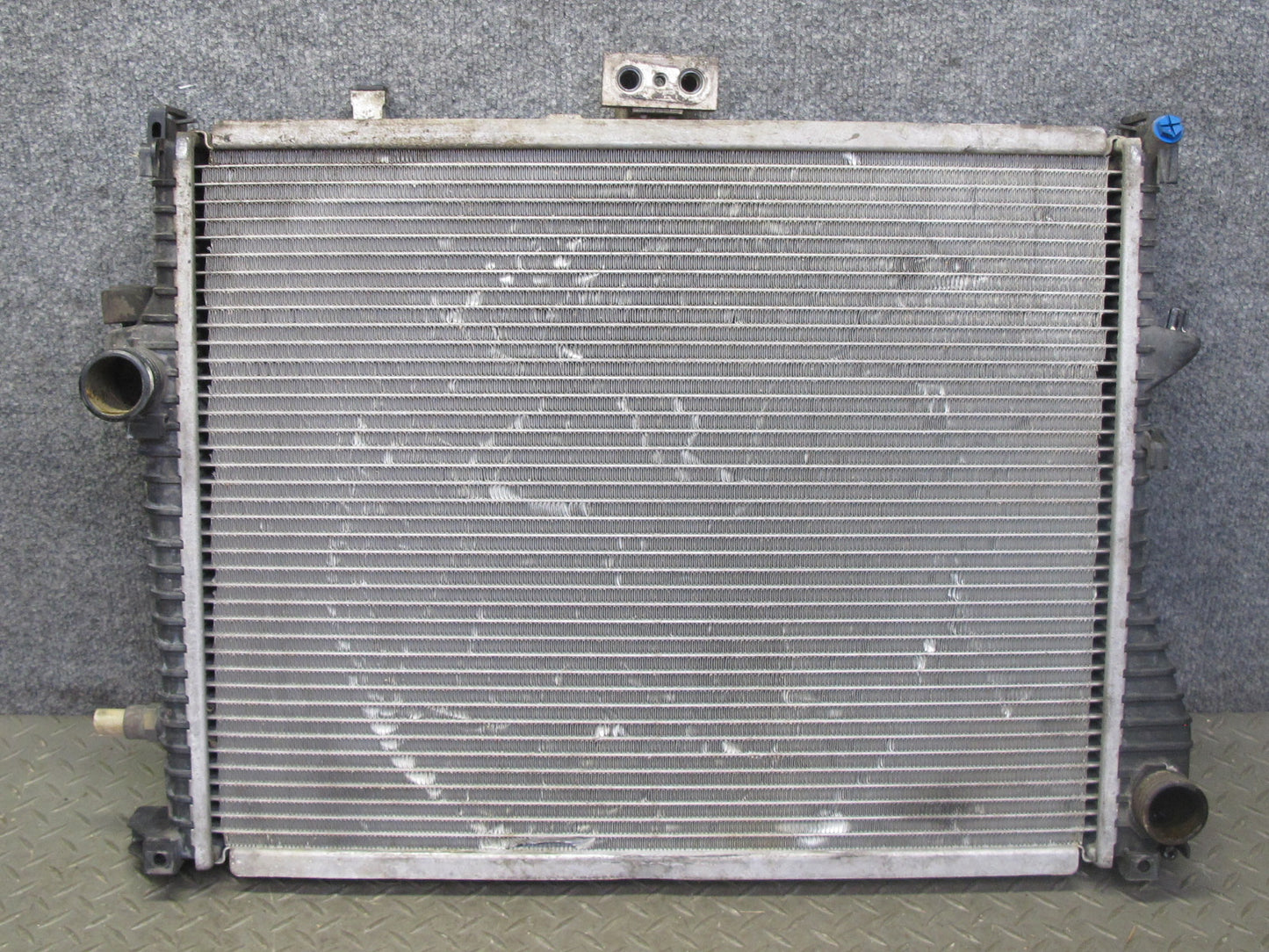 97-98 BMW E36/7 Z3 M52 Engine Cooling Radiator w A/T Transmission Oil Cooler OEM