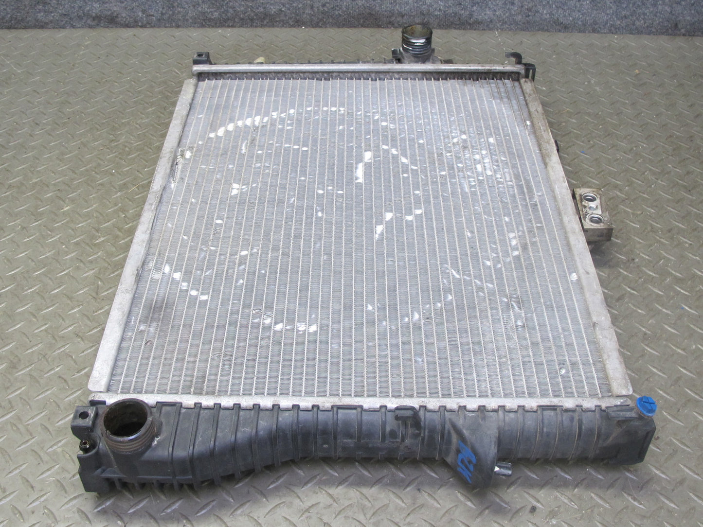 97-98 BMW E36/7 Z3 M52 Engine Cooling Radiator w A/T Transmission Oil Cooler OEM