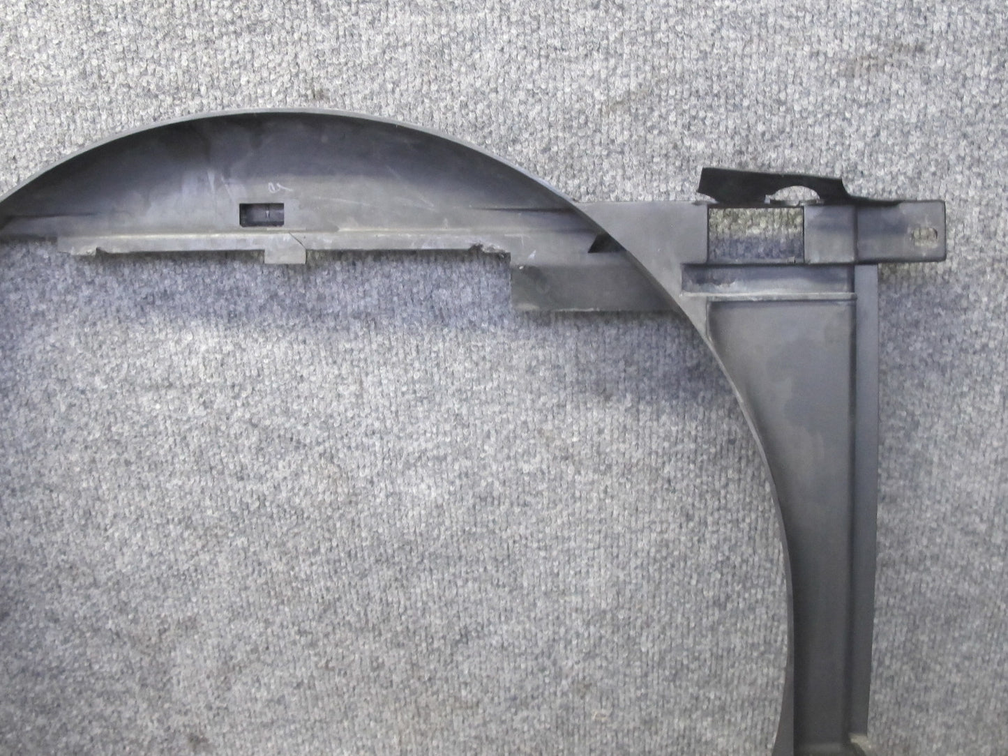 97-00 BMW E36/7 Z3 2.8L M52 Engine Radiator Cooling Fan Shroud OEM