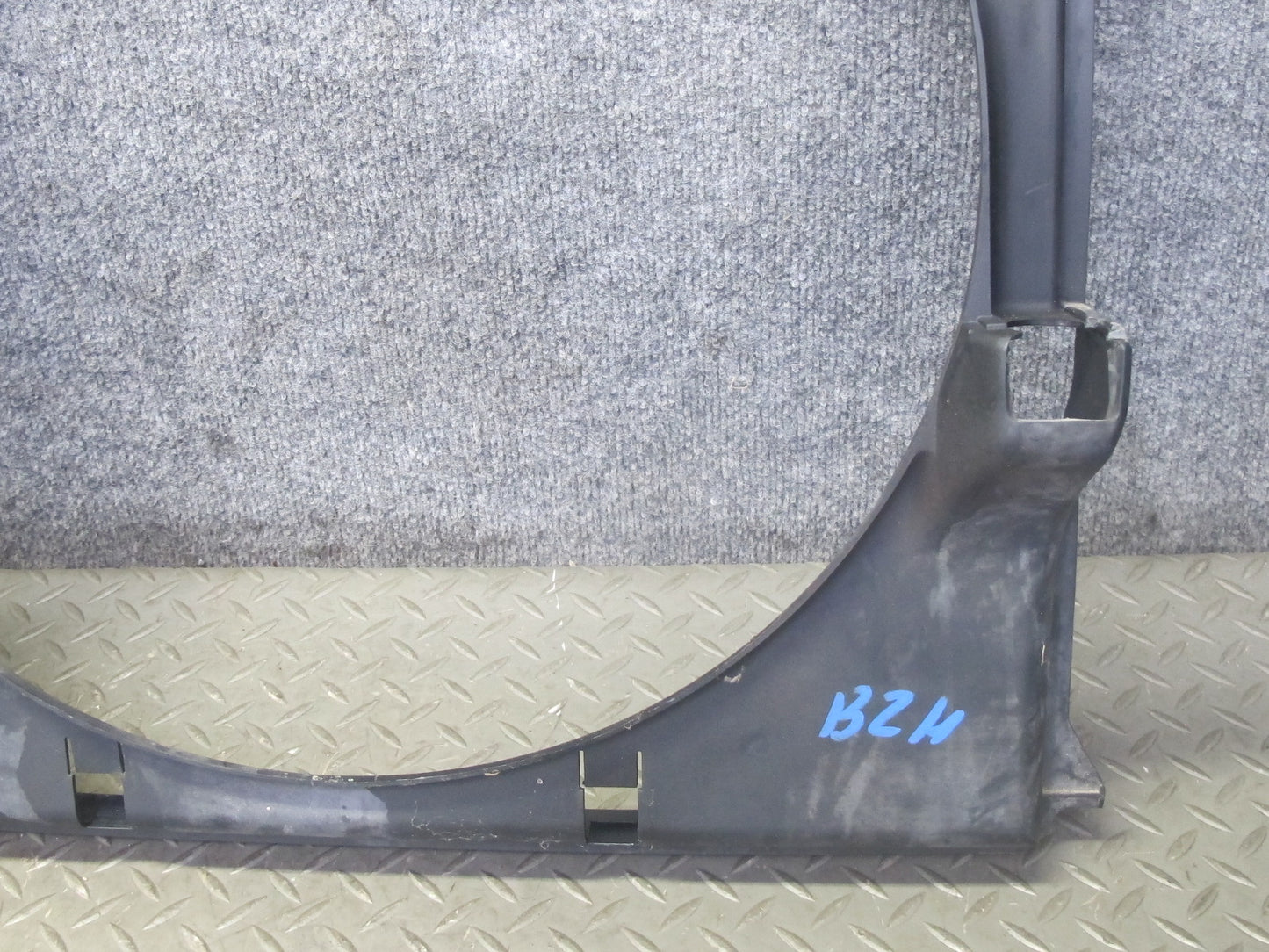 97-00 BMW E36/7 Z3 2.8L M52 Engine Radiator Cooling Fan Shroud OEM