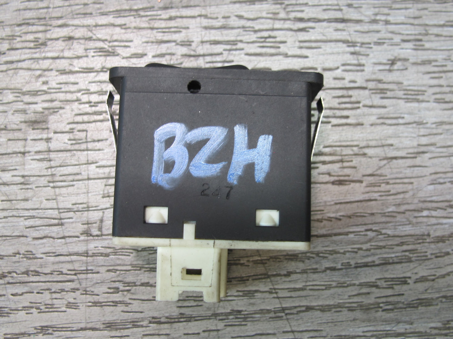 96-02 BMW E36/7 Z3 Convertible Folding TOP Roof Control Switch 8377606 OEM