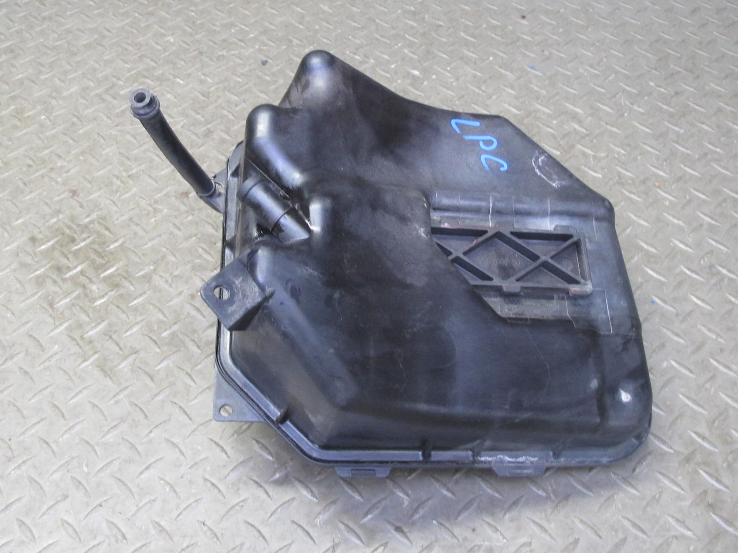 2003-2010 Porsche Cayenne 955 957 Turbo Engine Expansion Overflow Reservoir Tank