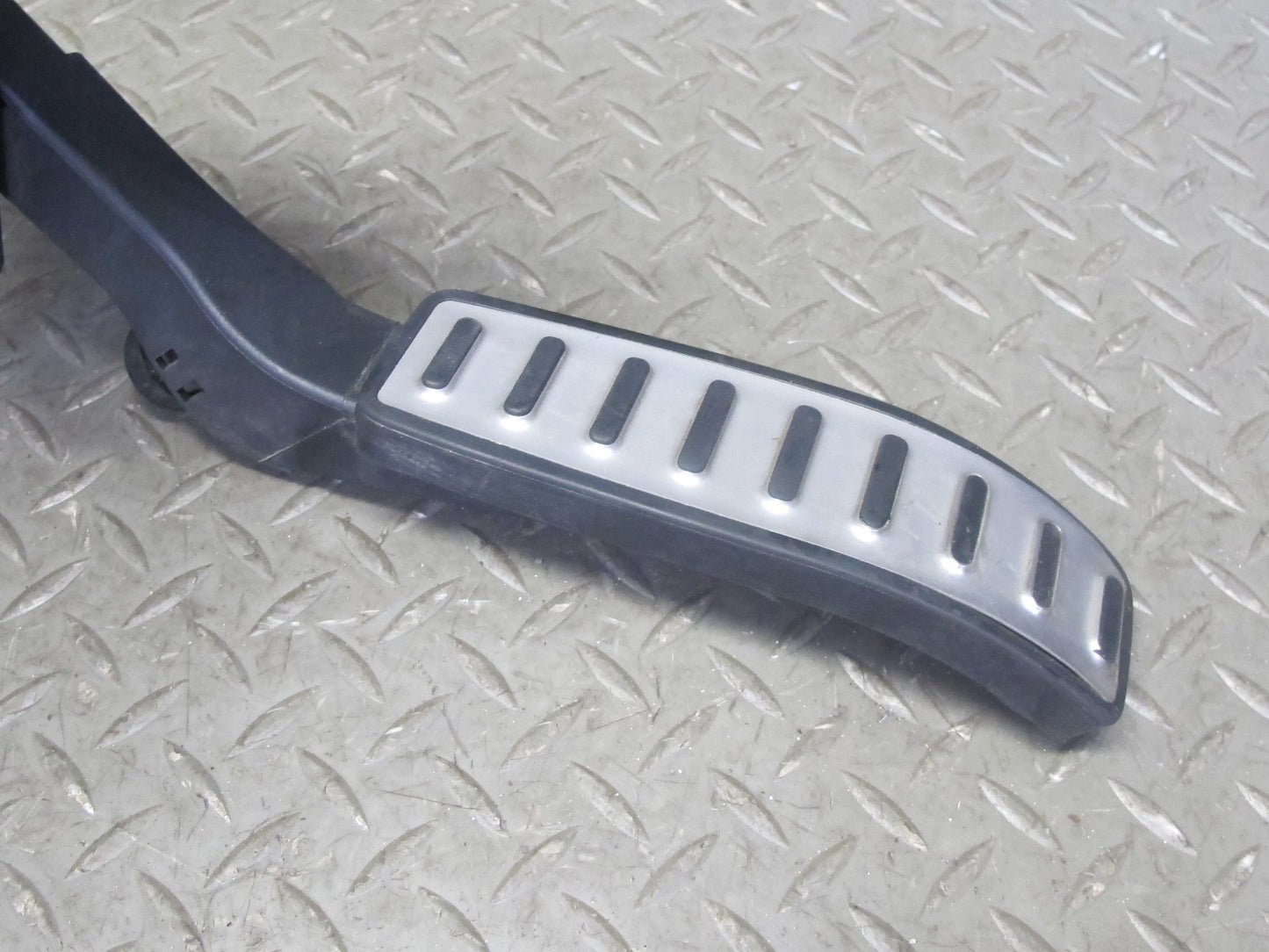 2003-2010 Porsche Cayenne 955 957 Gas Acceleration  Pedal 7L0723507D