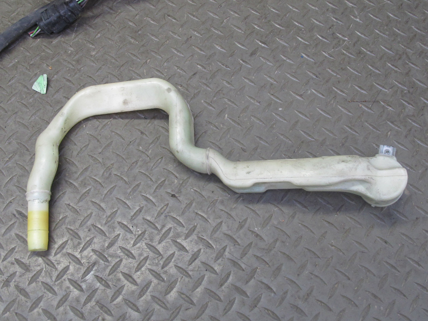 2003-2010 Porsche Cayenne 955 957 Windshield Washer Fluid Reservoir Tank w Pump