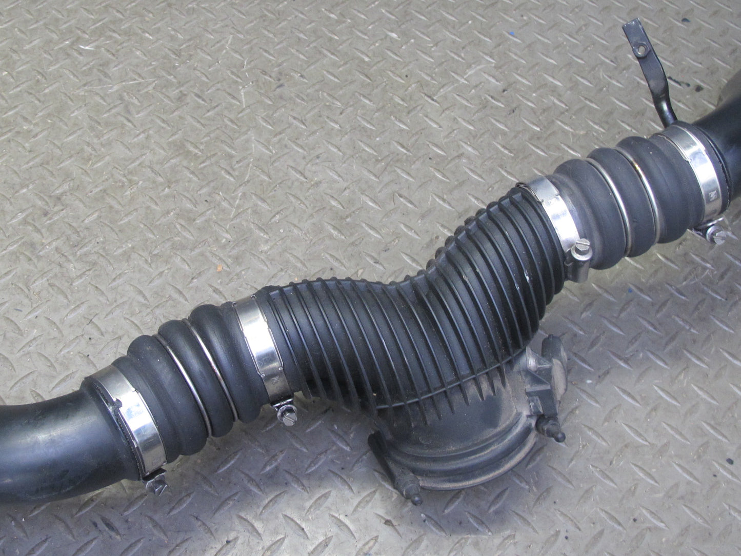 03-10 Porsche Cayenne 957 Air Intake Intercooler Hose Pipe Line Set