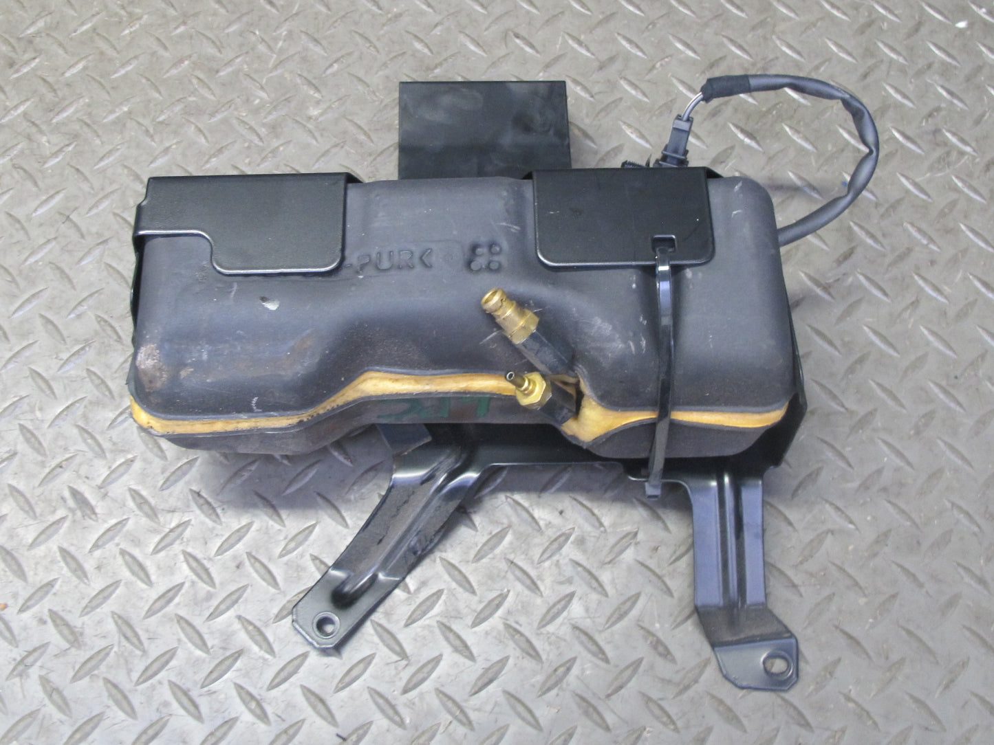 2008-2010 Porsche Cayenne 957 Rear Tailgate Trunk Lid Hydraulic Pump Motor