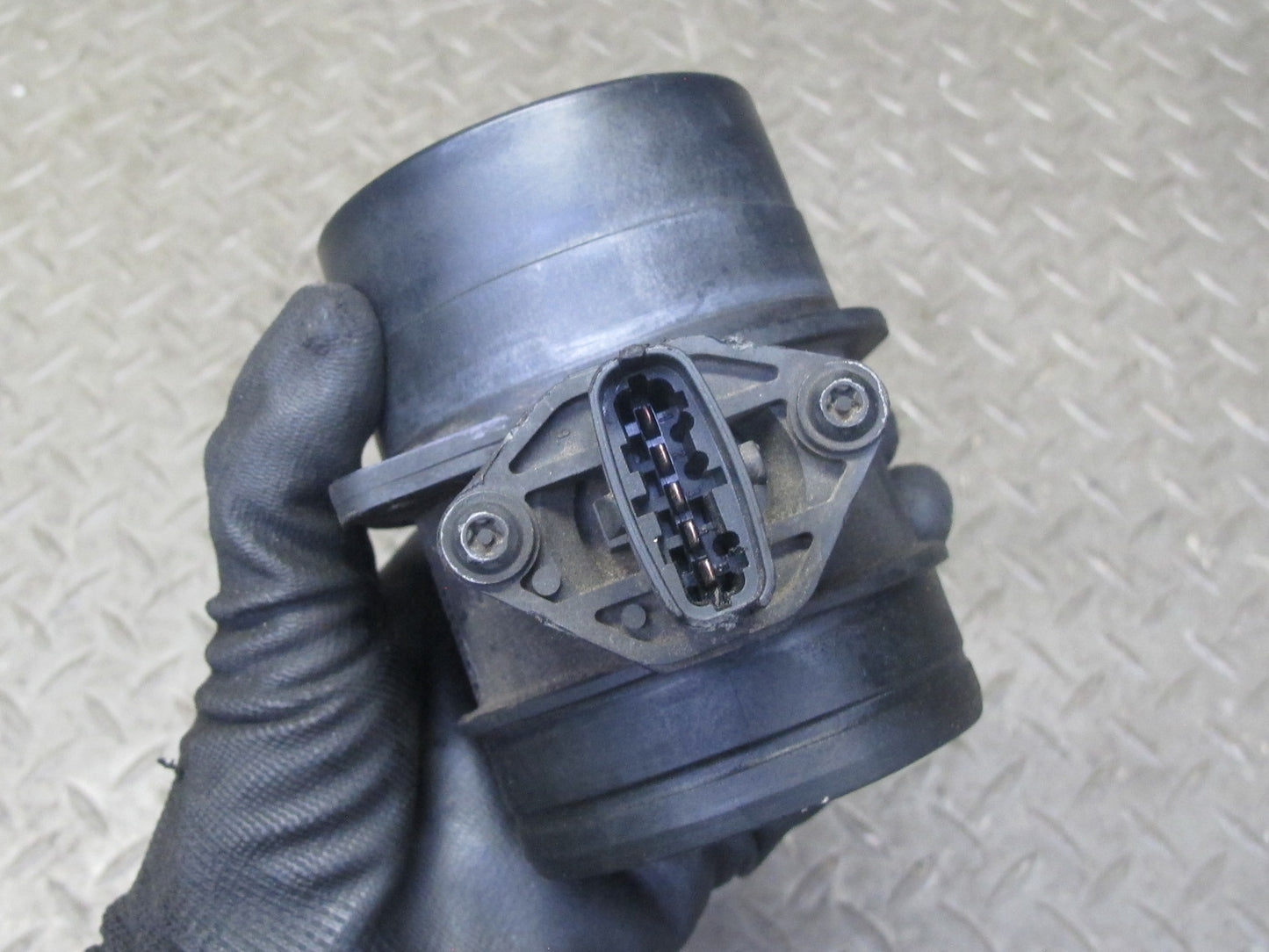 2008-2010 Porsche Cayenne 957 Turbo Mass Air Flow Meter MAF Sensor 99760612500
