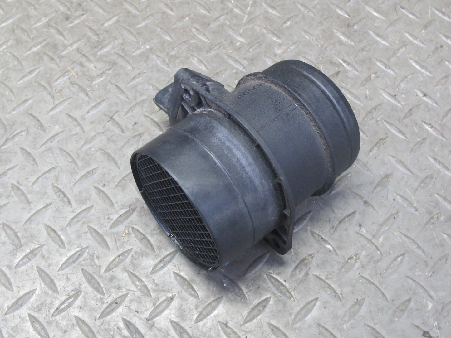 2008-2010 Porsche Cayenne 957 Turbo Mass Air Flow Meter MAF Sensor 99760612500