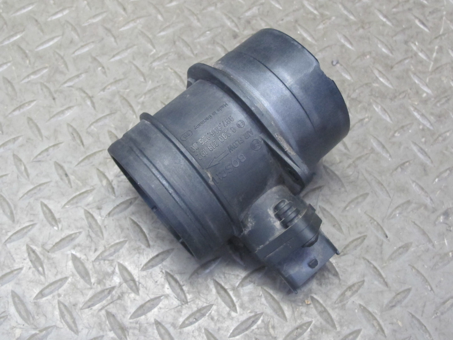 2008-2010 Porsche Cayenne 957 Turbo Mass Air Flow Meter MAF Sensor 99760612500