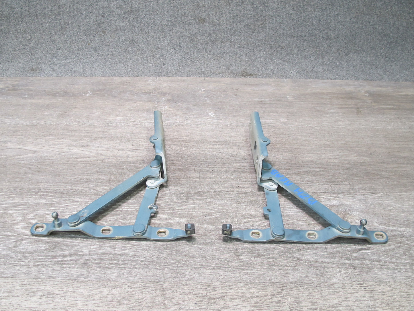 96-02 BMW E36/7 Z3 Roadster Set of 2 Rear Left & Right Trunk Lid Hinge OEM