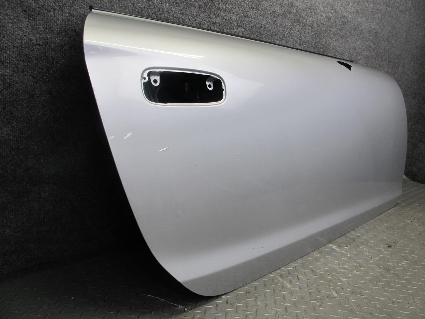 00-05 Toyota MR2 Spyder ZZW30L Right Door Shell Panel Silver OEM