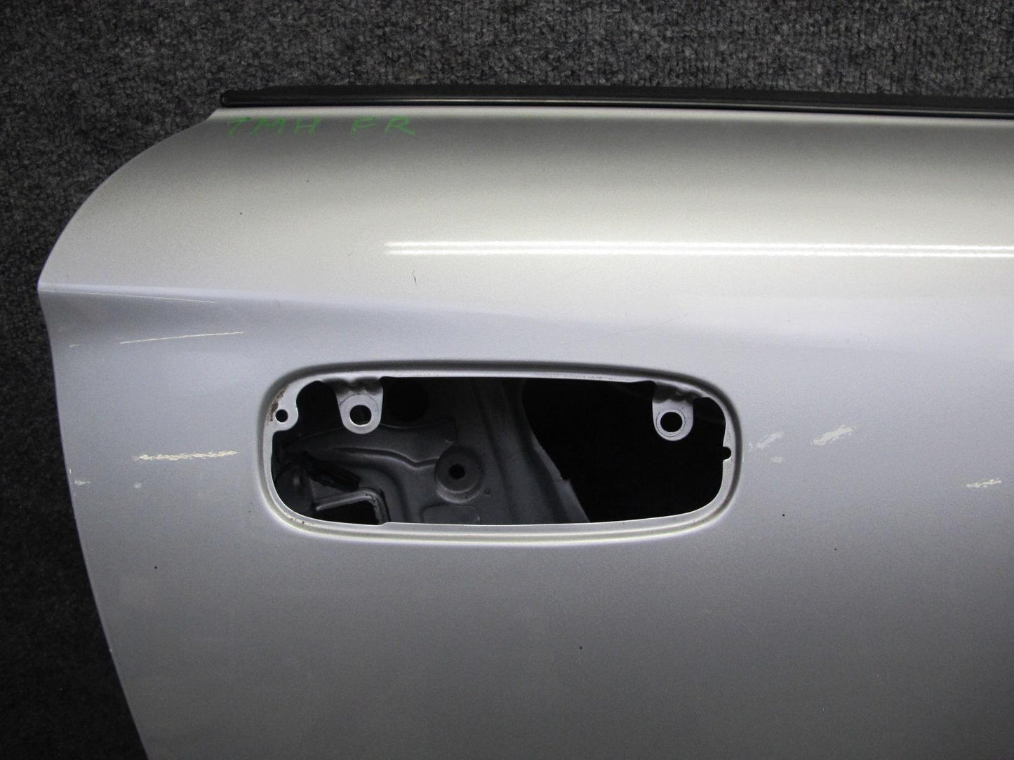 00-05 Toyota MR2 Spyder ZZW30L Right Door Shell Panel Silver OEM