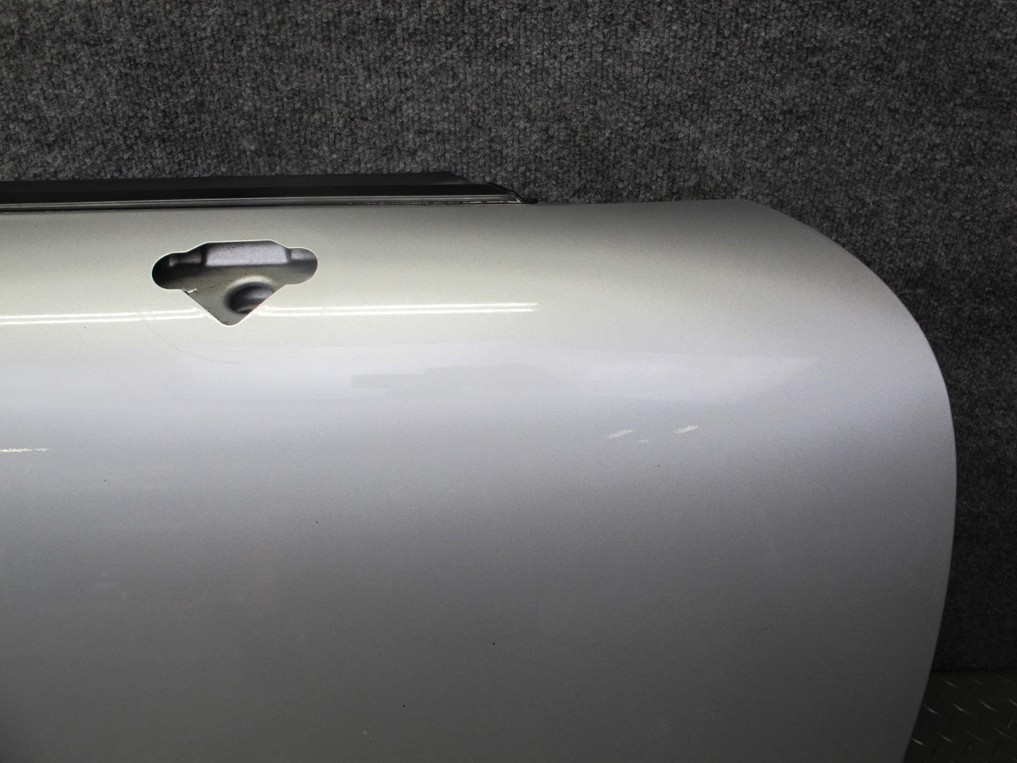00-05 Toyota MR2 Spyder ZZW30L Right Door Shell Panel Silver OEM