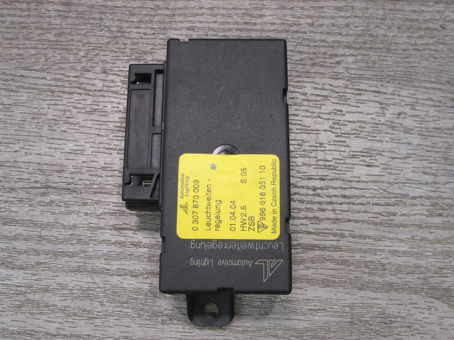 2002-2005 Porsche 911 Carrera 996 Headlight Level Control Module Unit