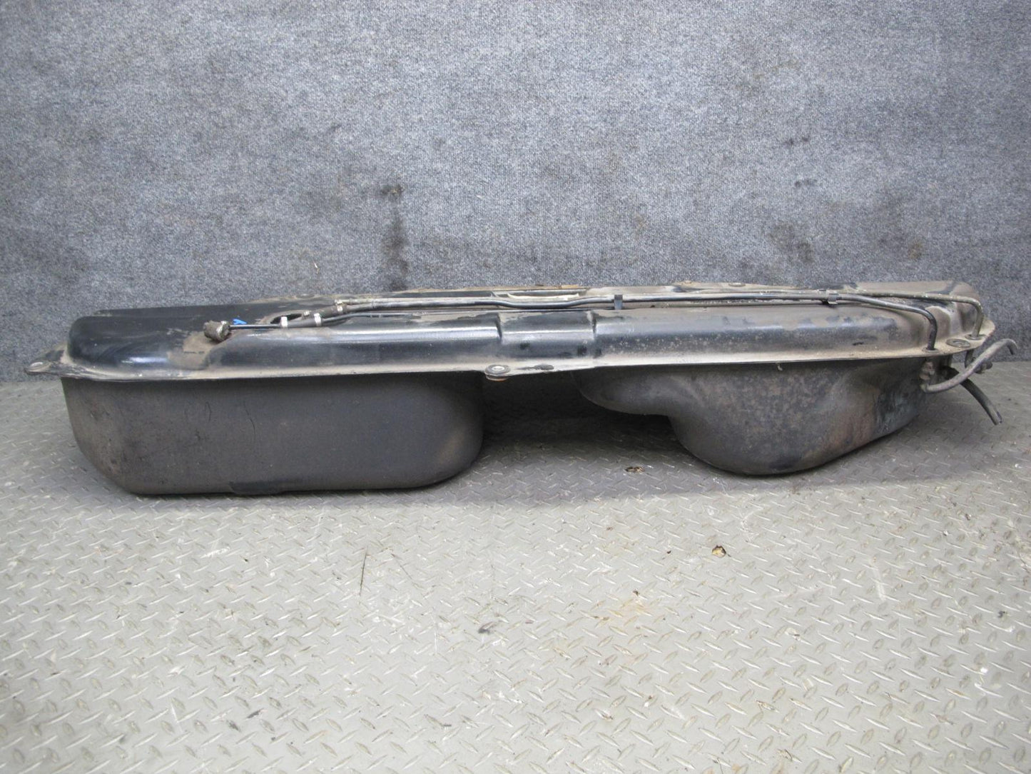 88-91 BMW E30 325i 3-SERIES Gas Fuel Tank Hose Pipe Assembly OEM