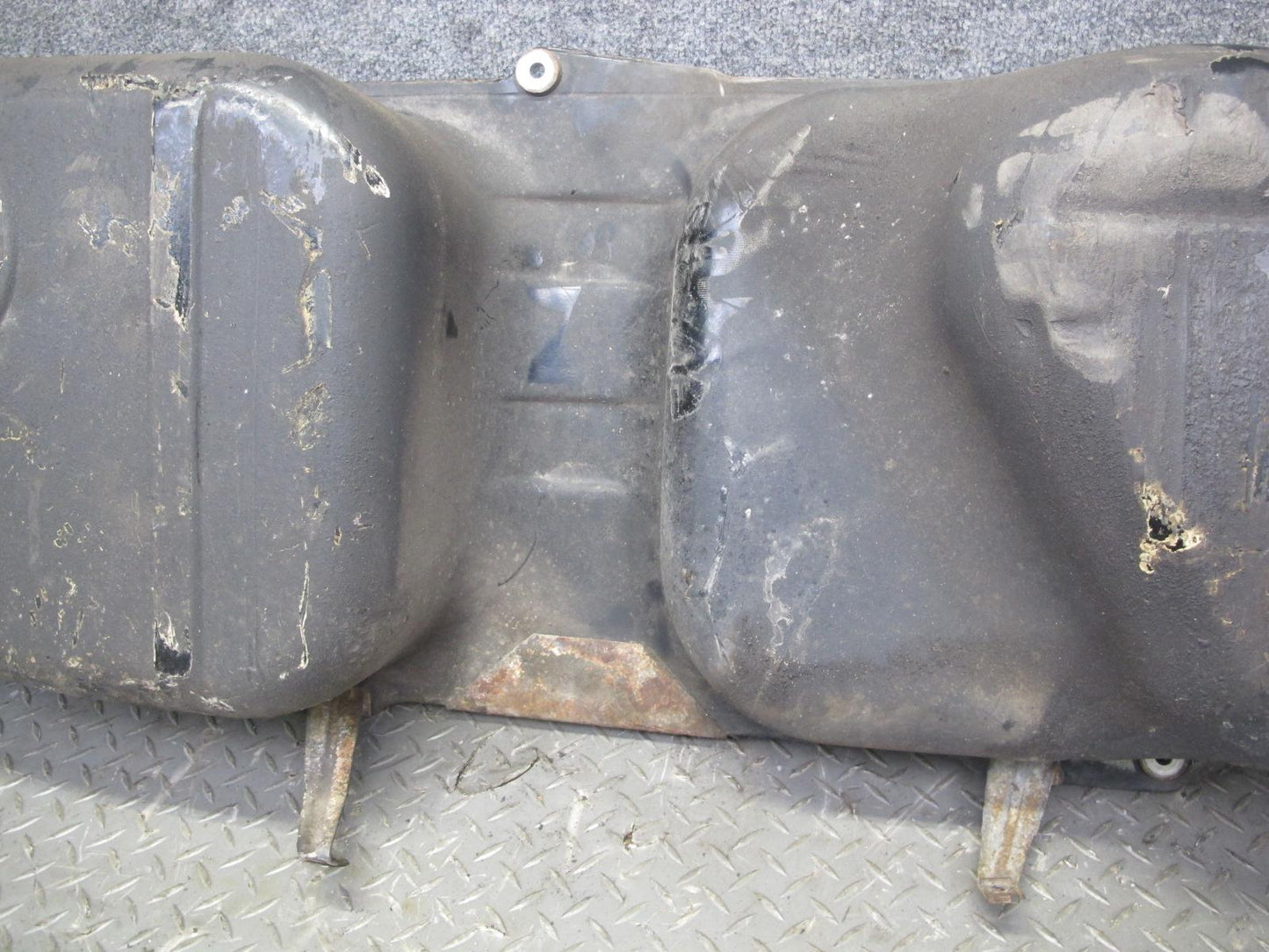 88-91 BMW E30 325i 3-SERIES Gas Fuel Tank Hose Pipe Assembly OEM