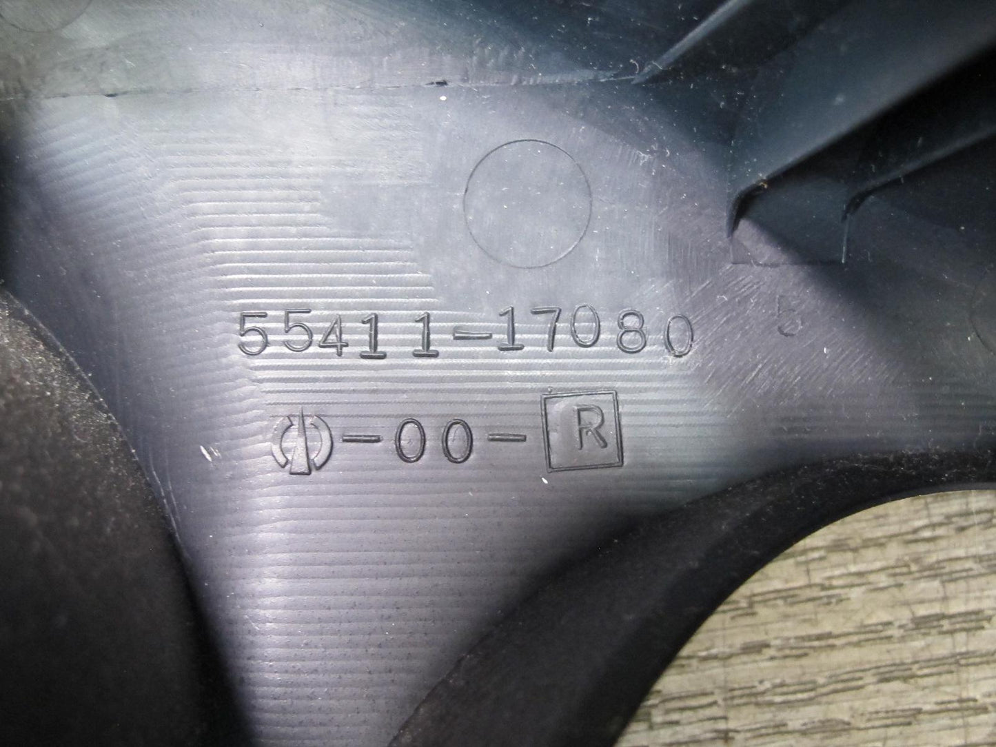 00-05 Toyota MR2 Spyder ZZW30L Dash Speedometer Gauge Trim Bezel Panel OEM