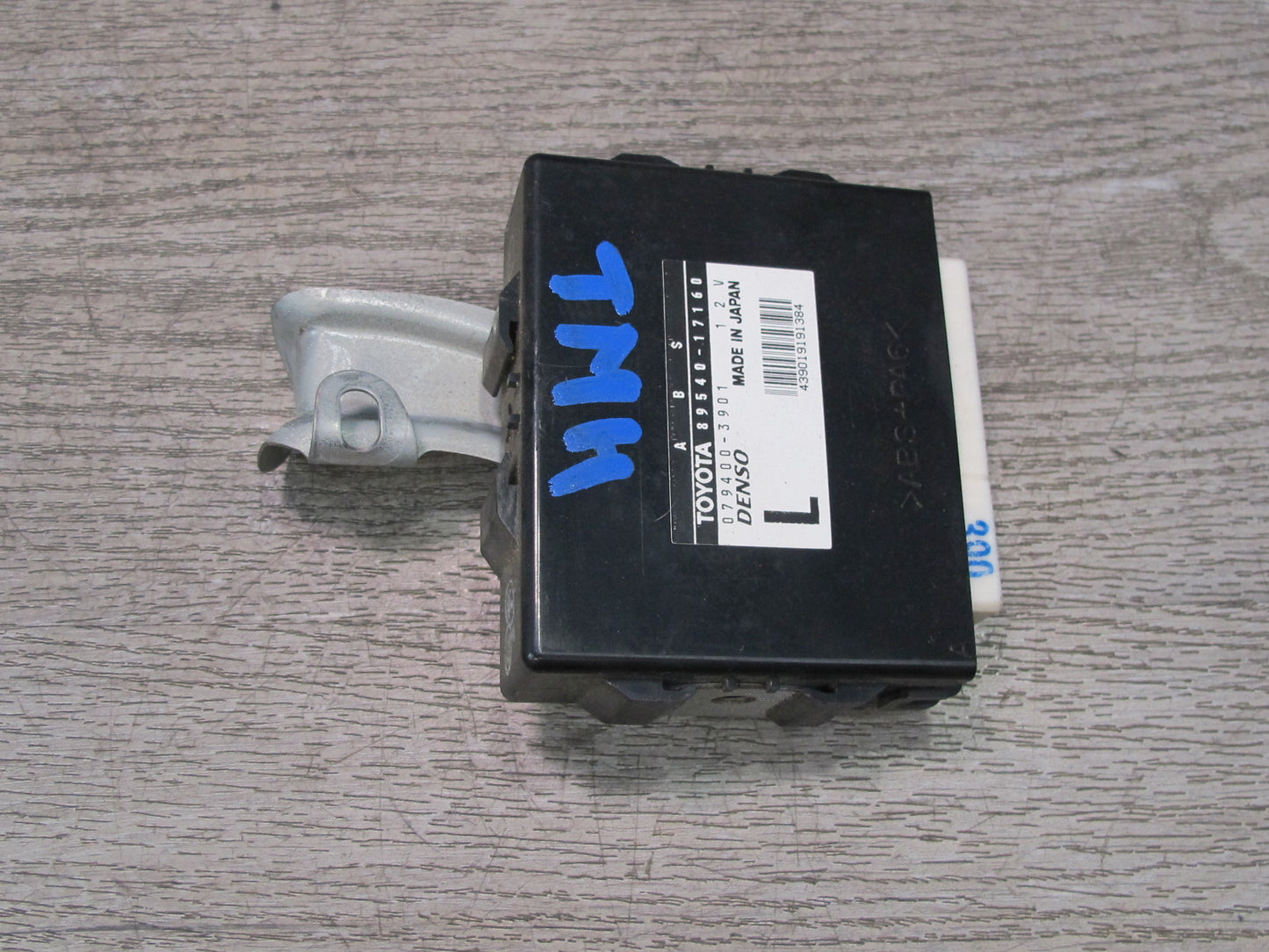 00-05 Toyota MR2 Spyder ZZW30L Anti Lock Brake ABS Control Module OEM