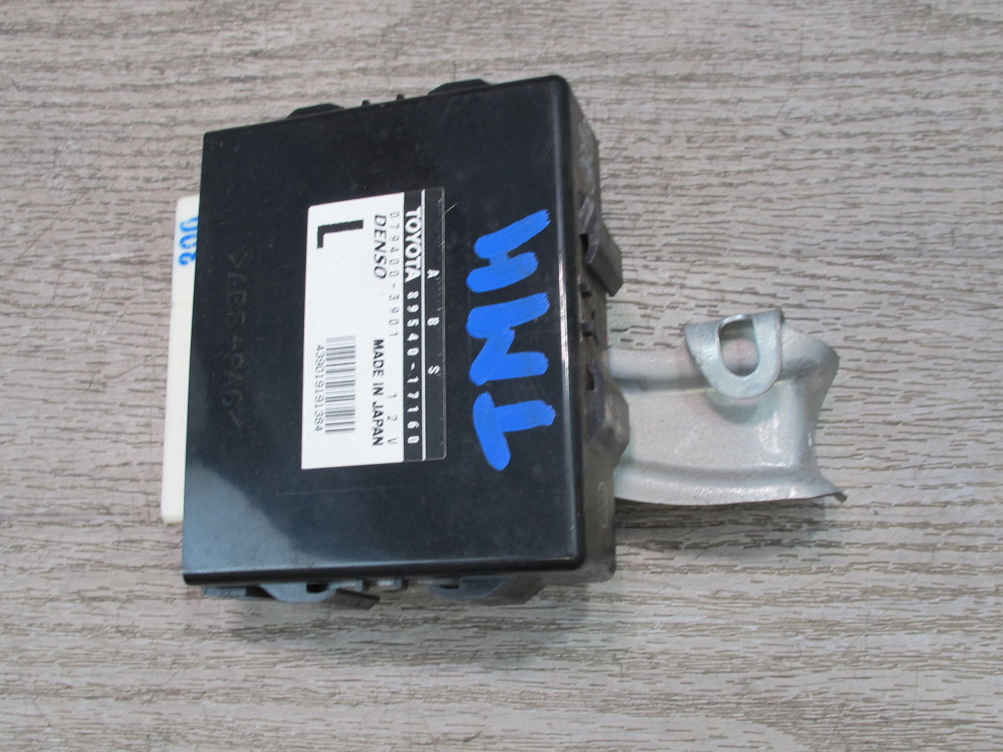 00-05 Toyota MR2 Spyder ZZW30L Anti Lock Brake ABS Control Module OEM